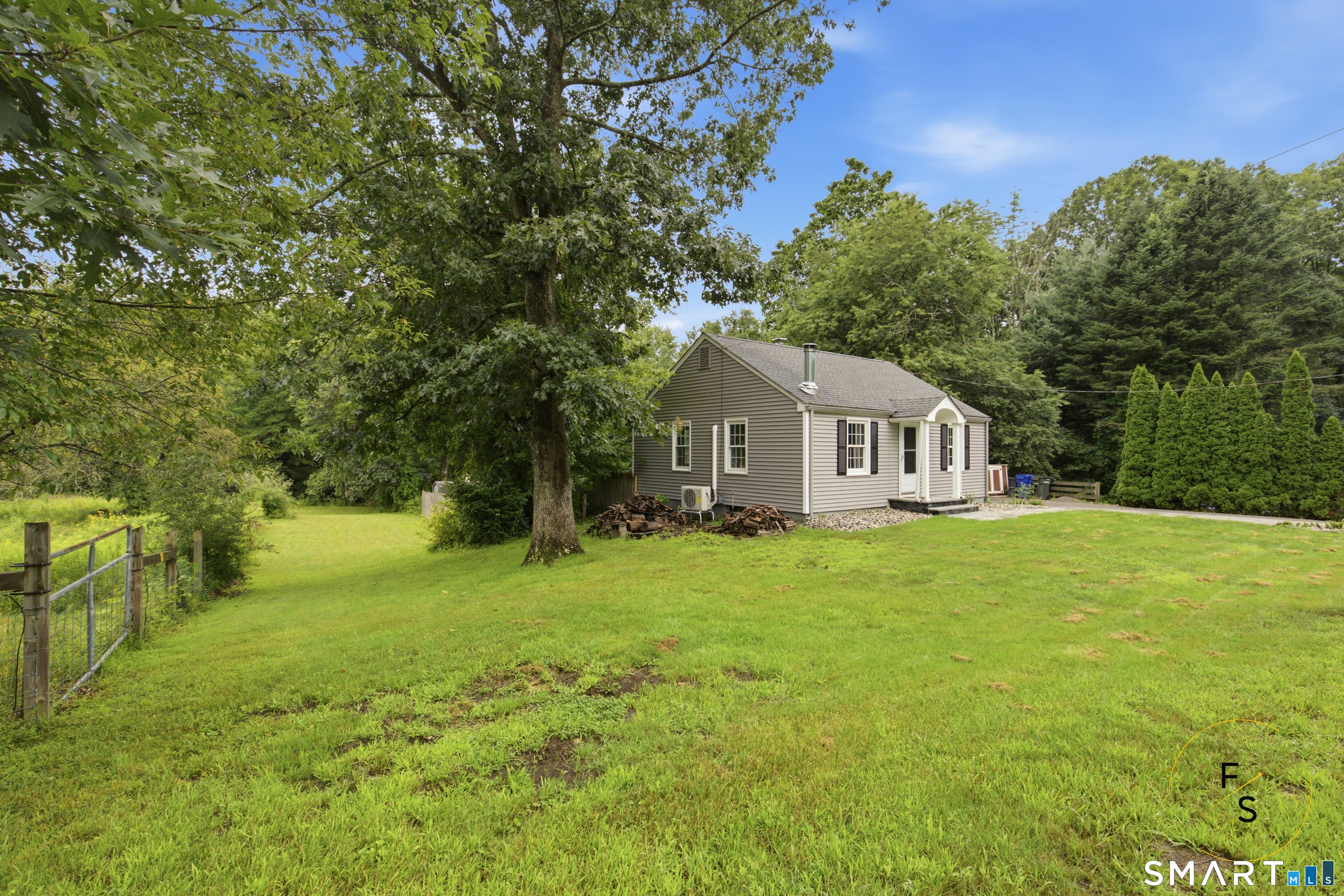 157 South River Road