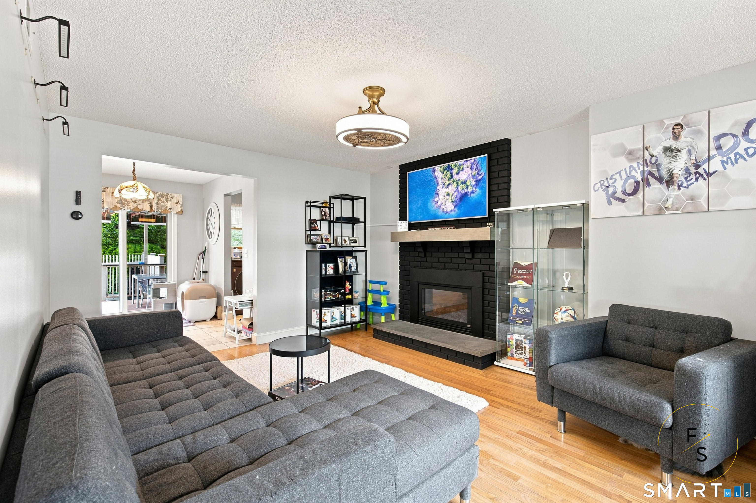 42 Posa Drive