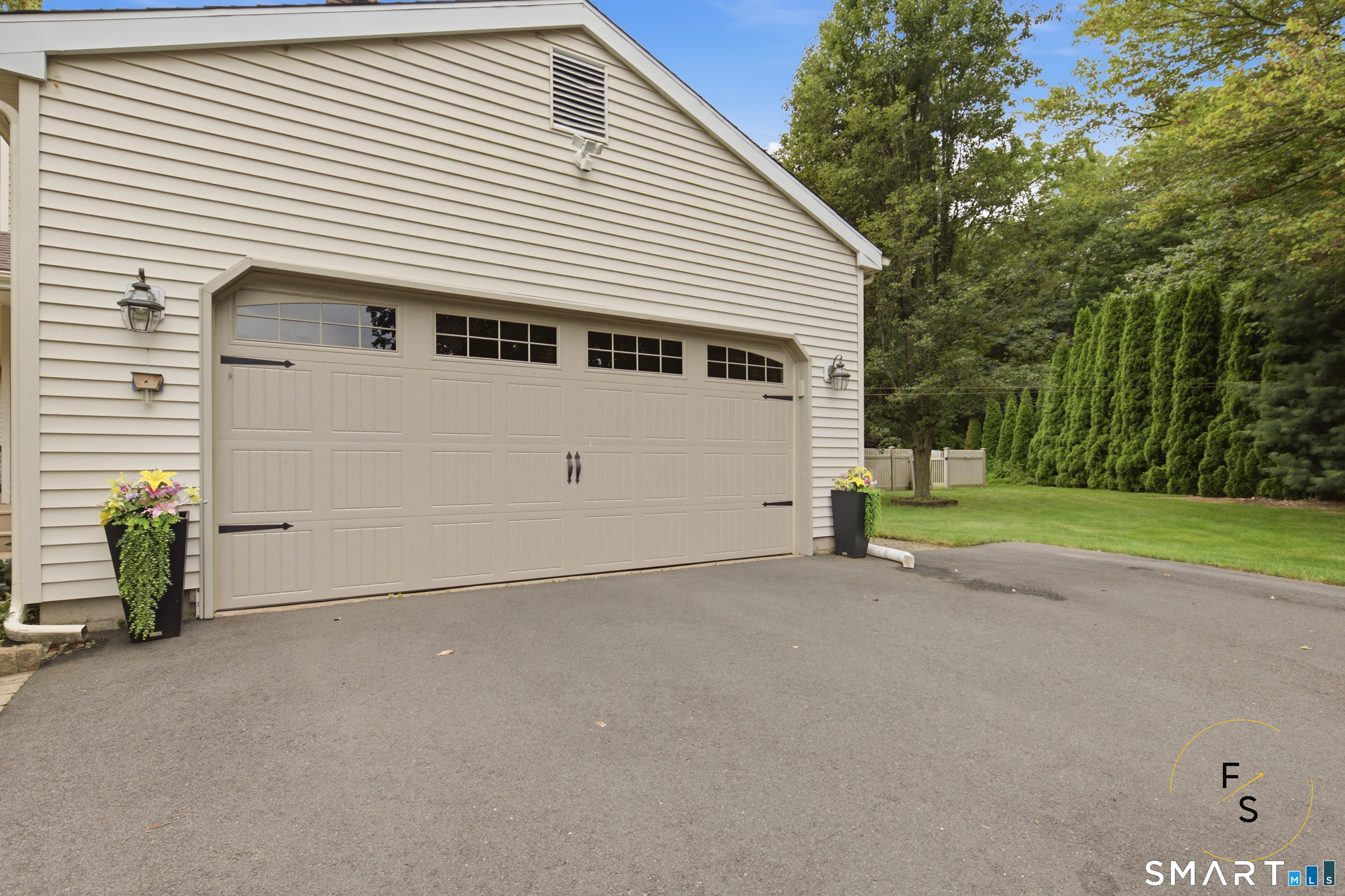 42 Posa Drive