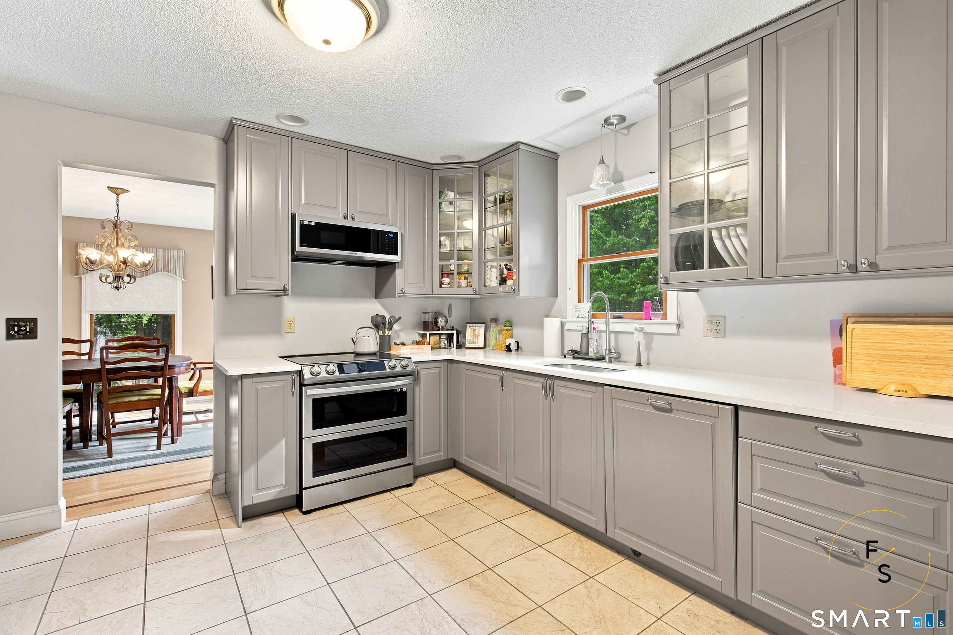42 Posa Drive