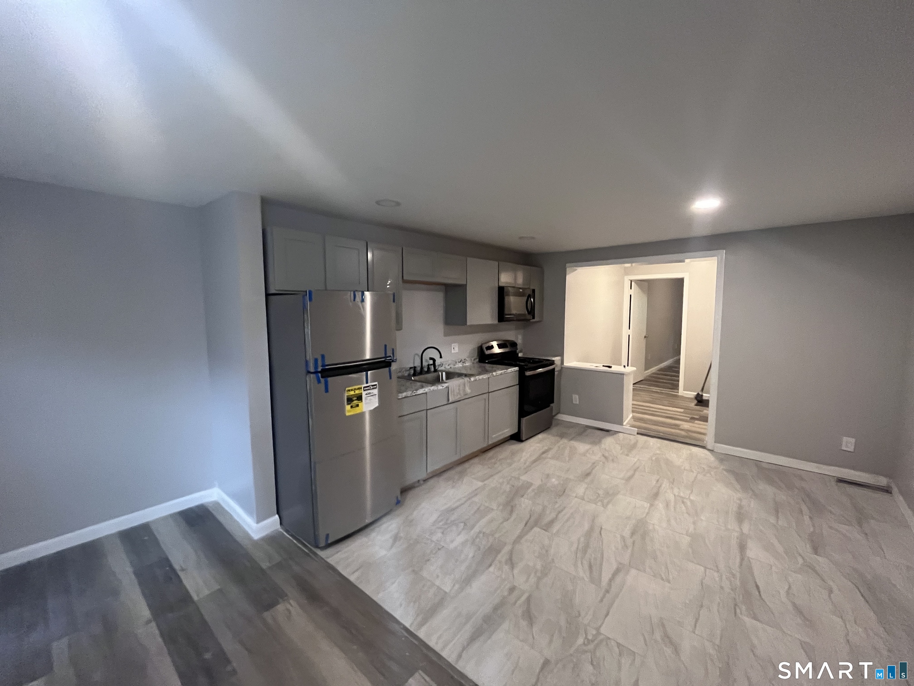 409 Oak Avenue Unit: 3