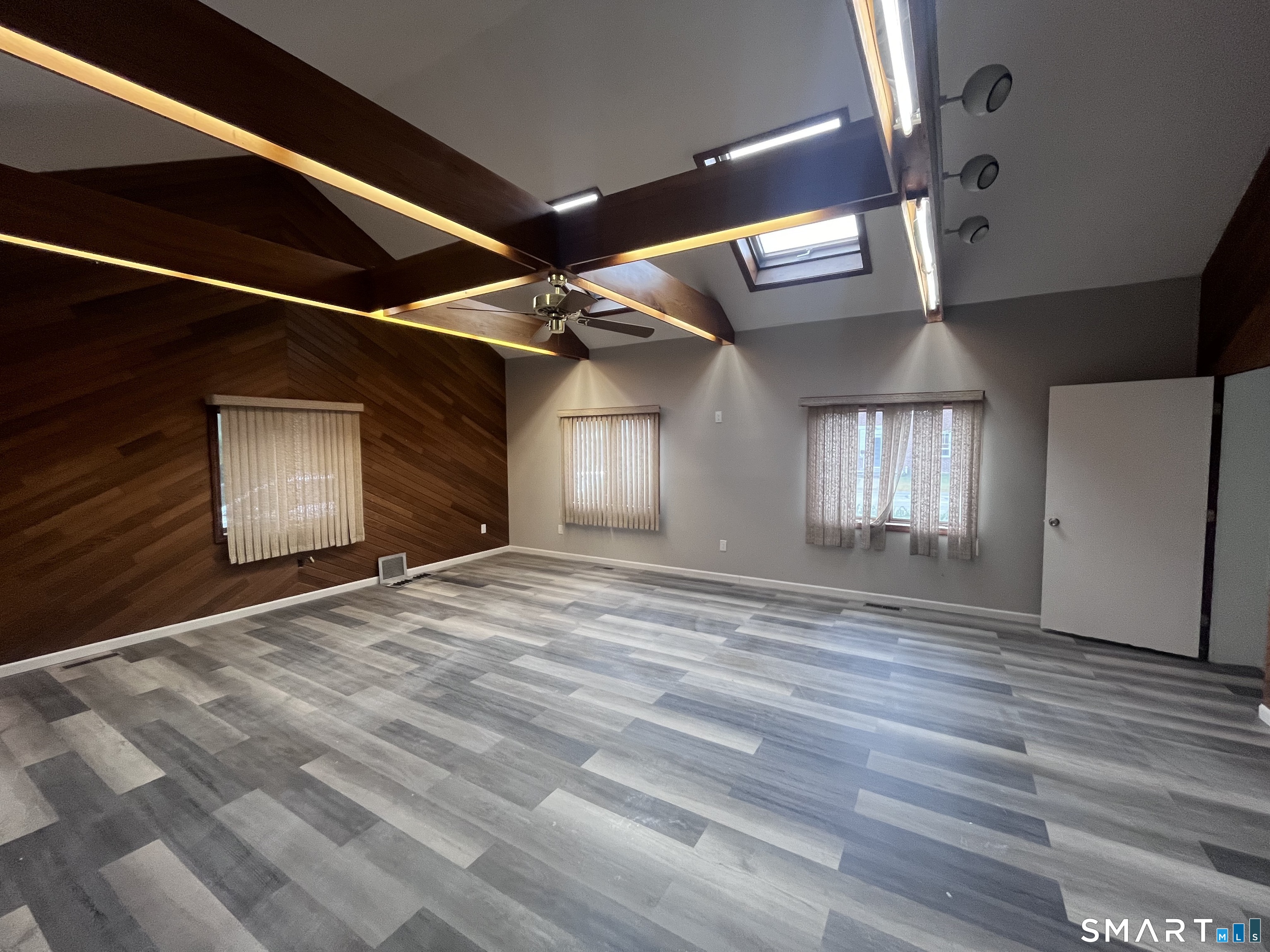 409 Oak Avenue Unit: 3