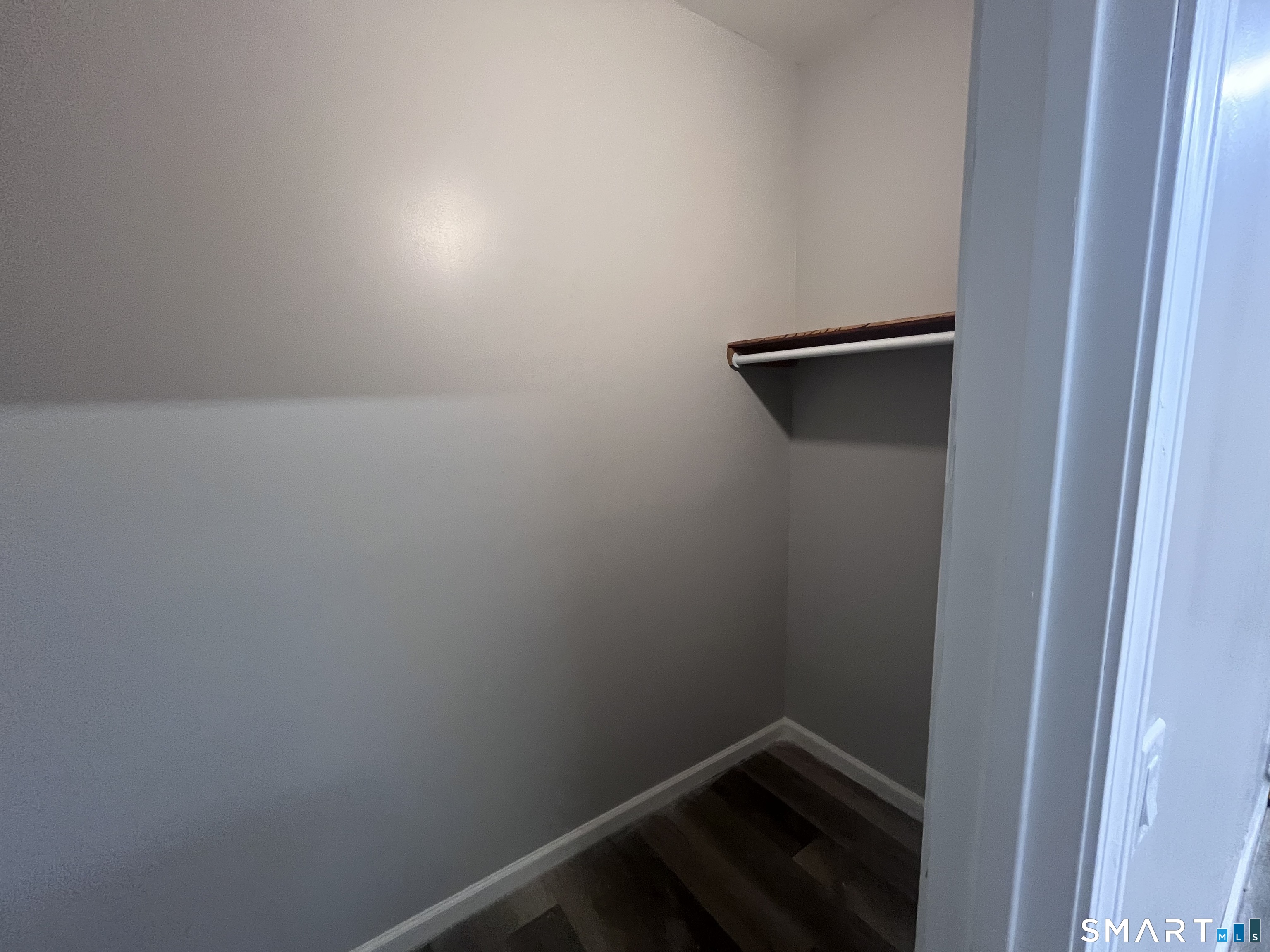 409 Oak Avenue Unit: 3