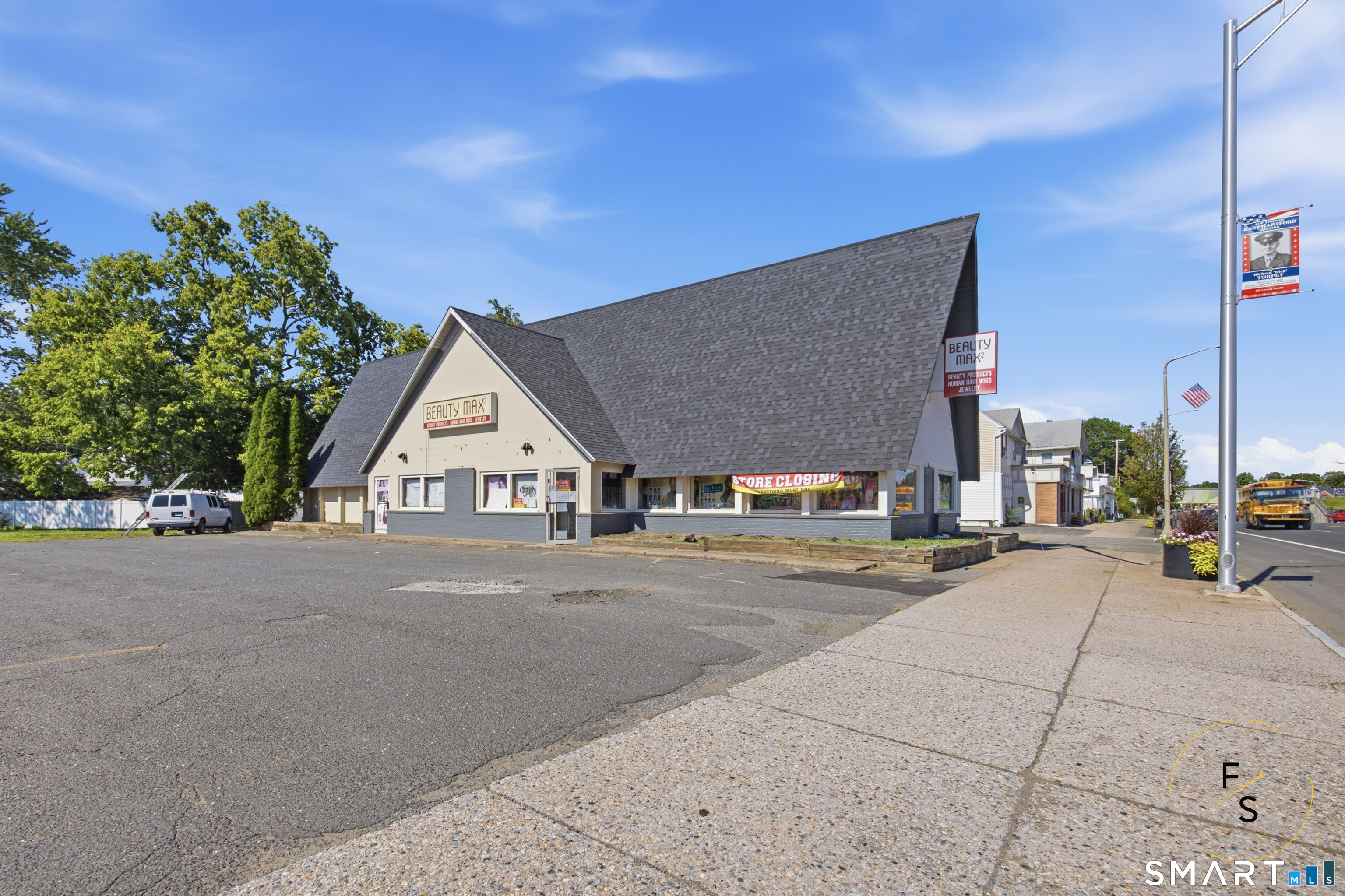 1231 Main Street