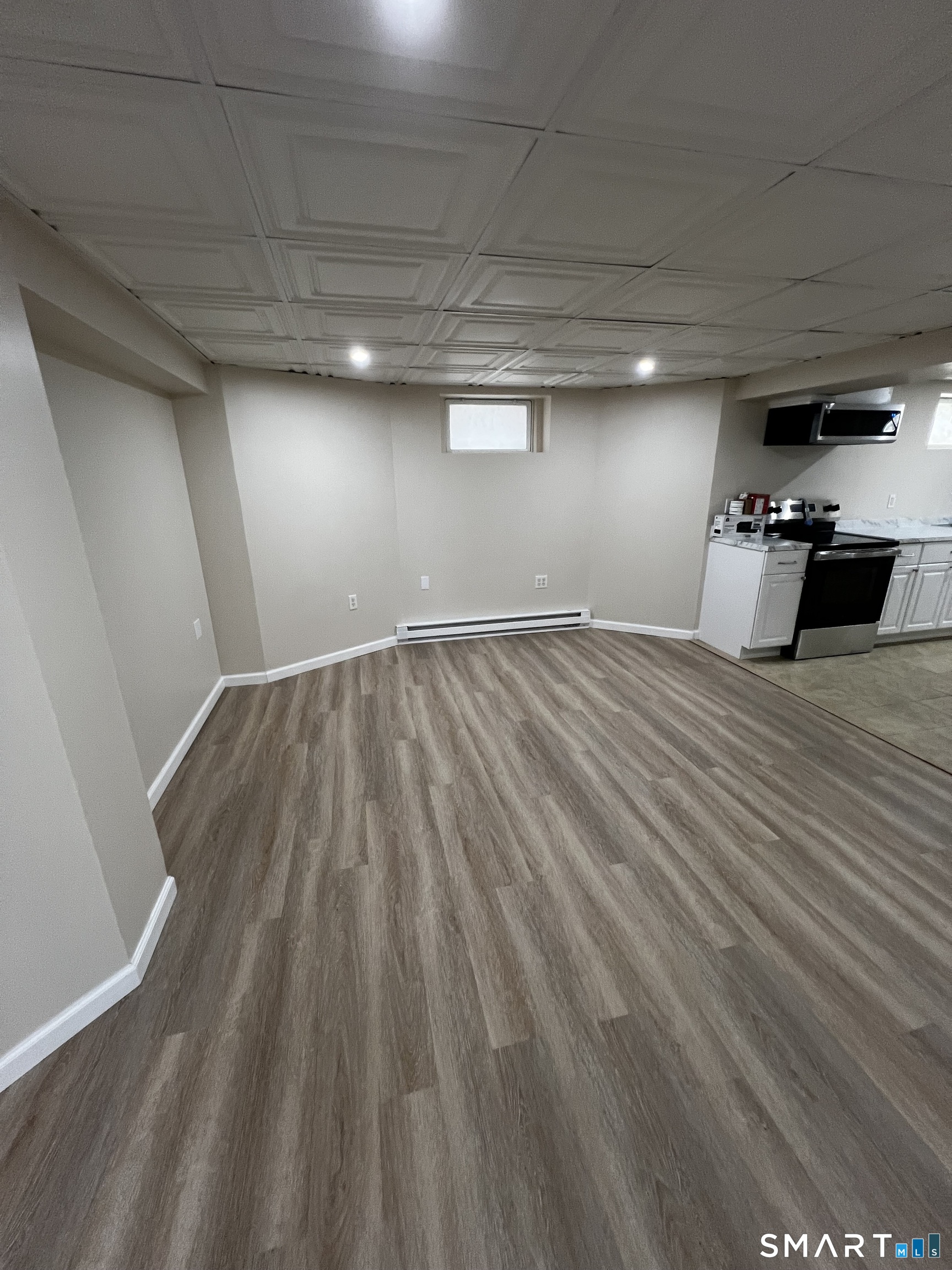 93 South Burritt Street Unit: Lower Level