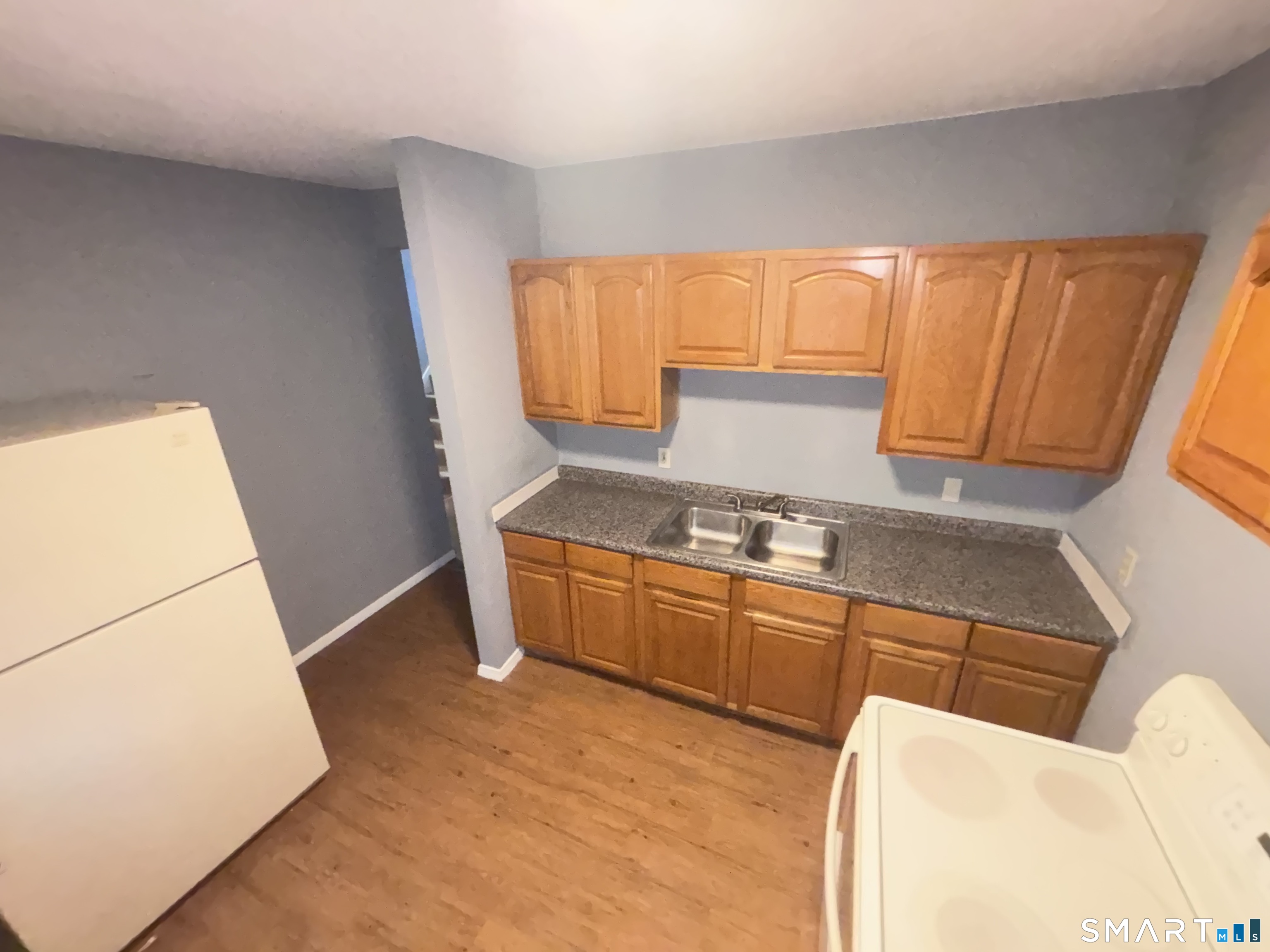 71 Williams Street Unit: B