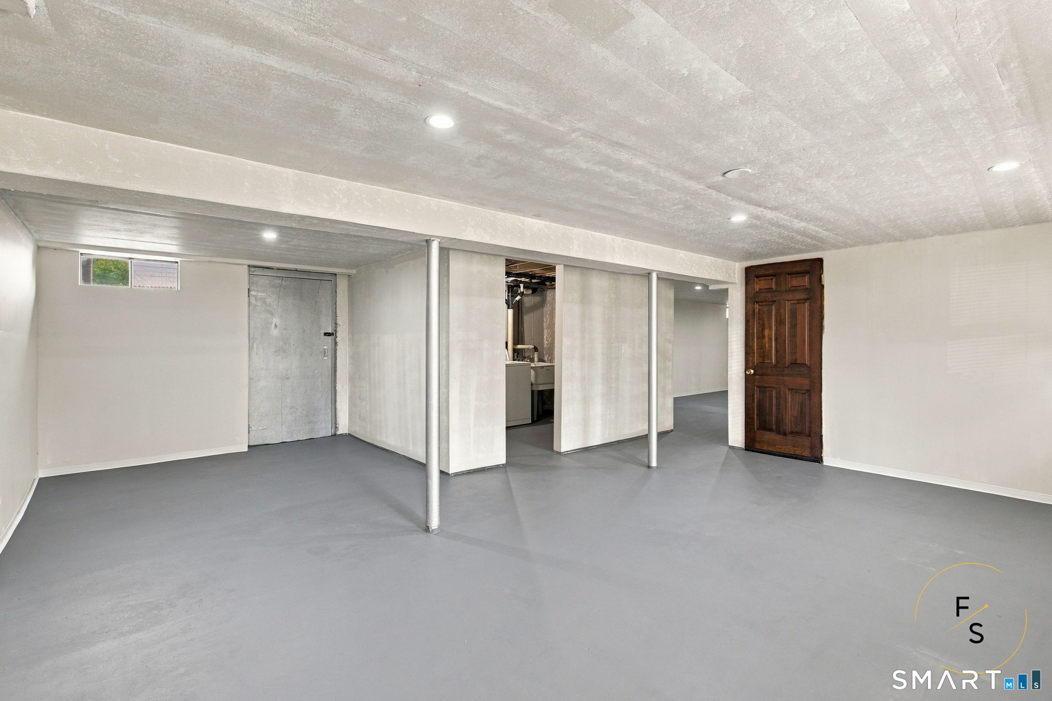 17 Pioneer Drive