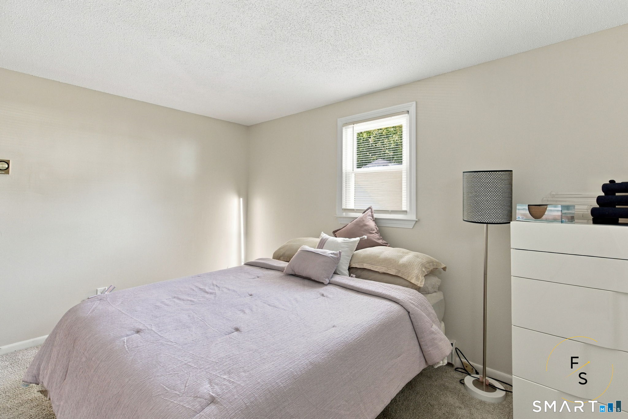 17 Pioneer Drive