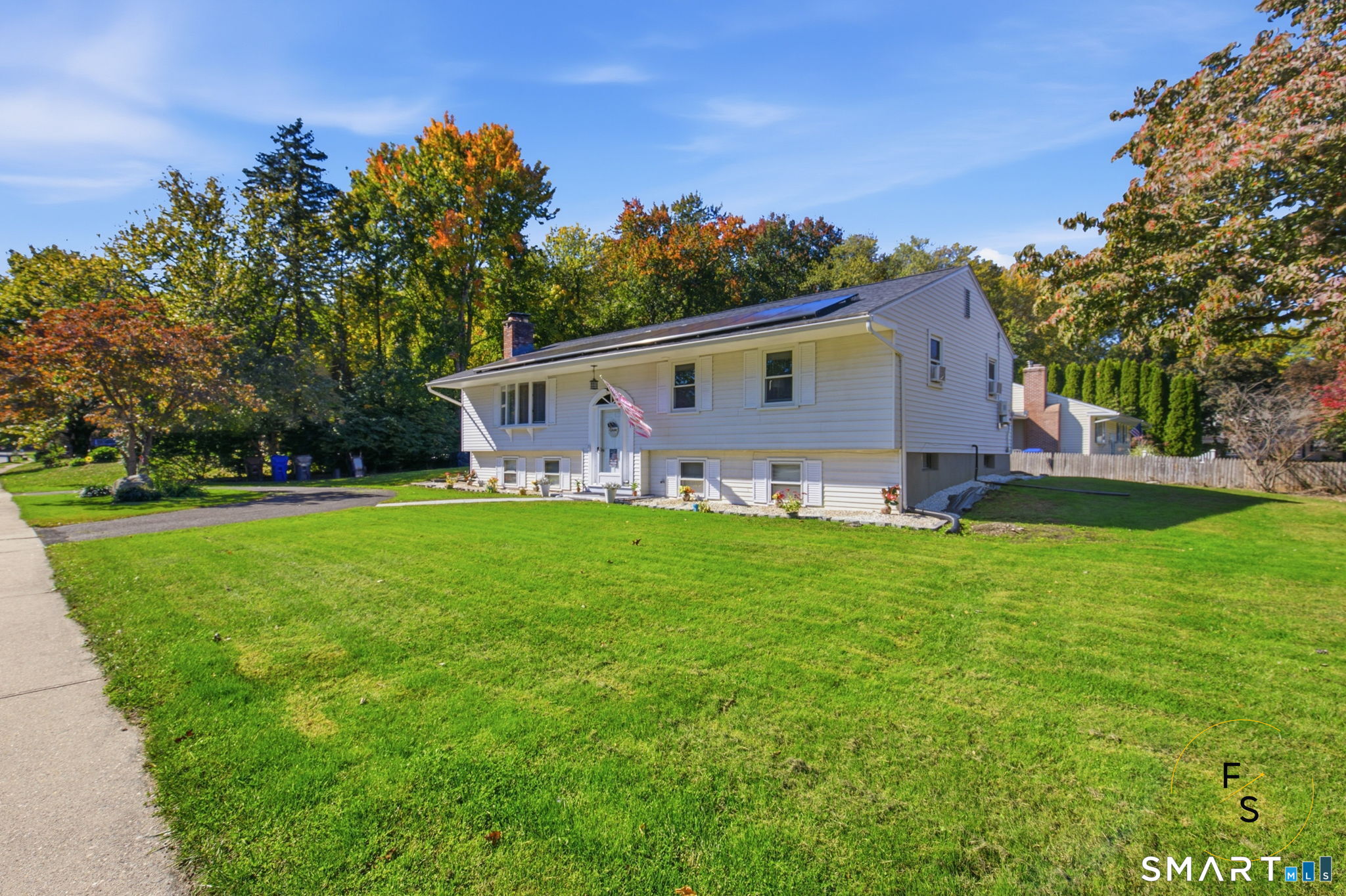 17 Pioneer Drive