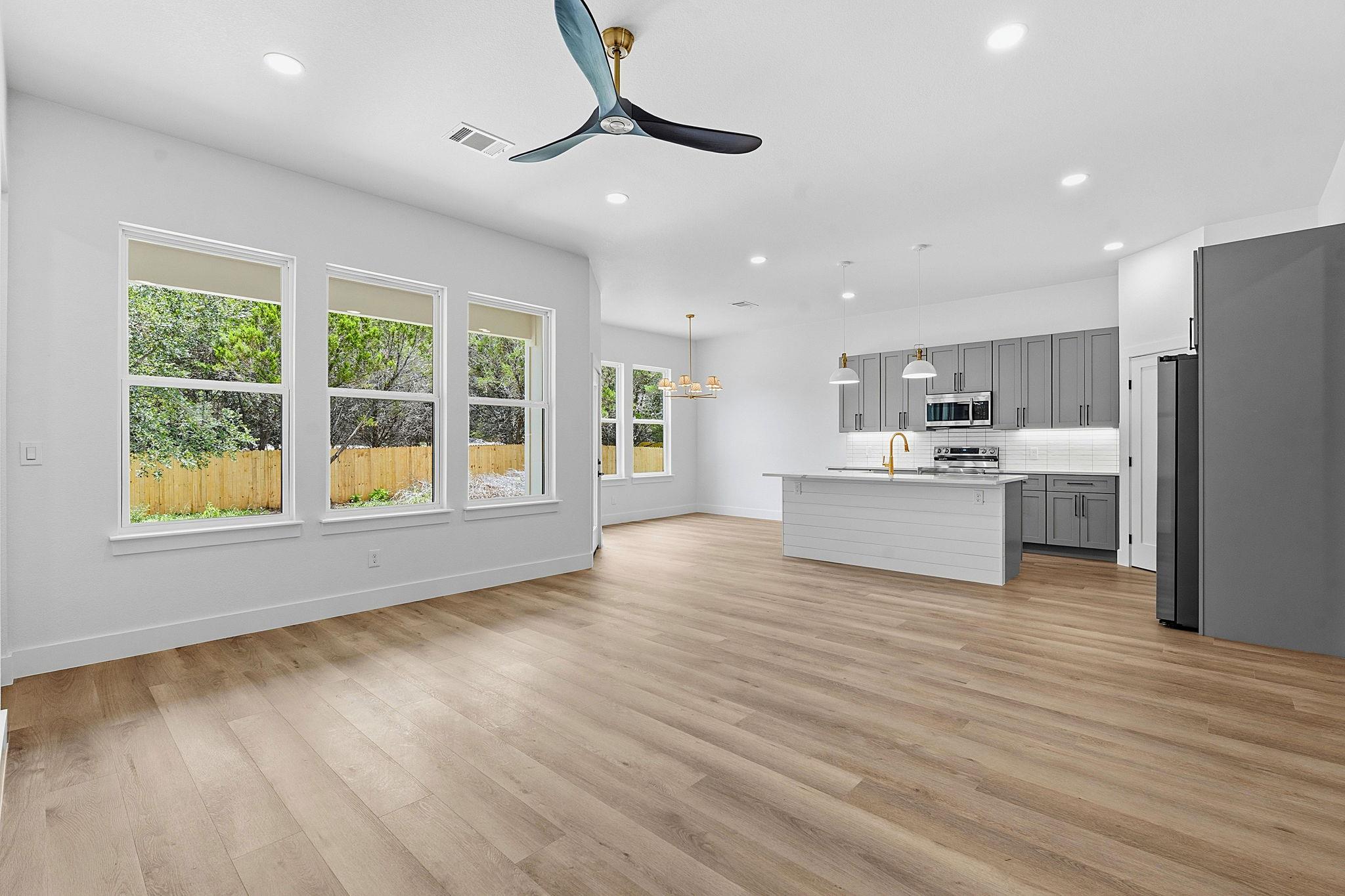 13 Country Place DR