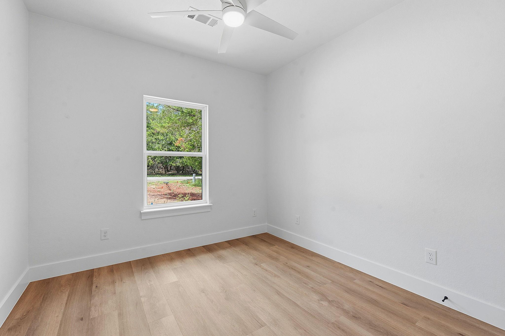 13 Country Place DR