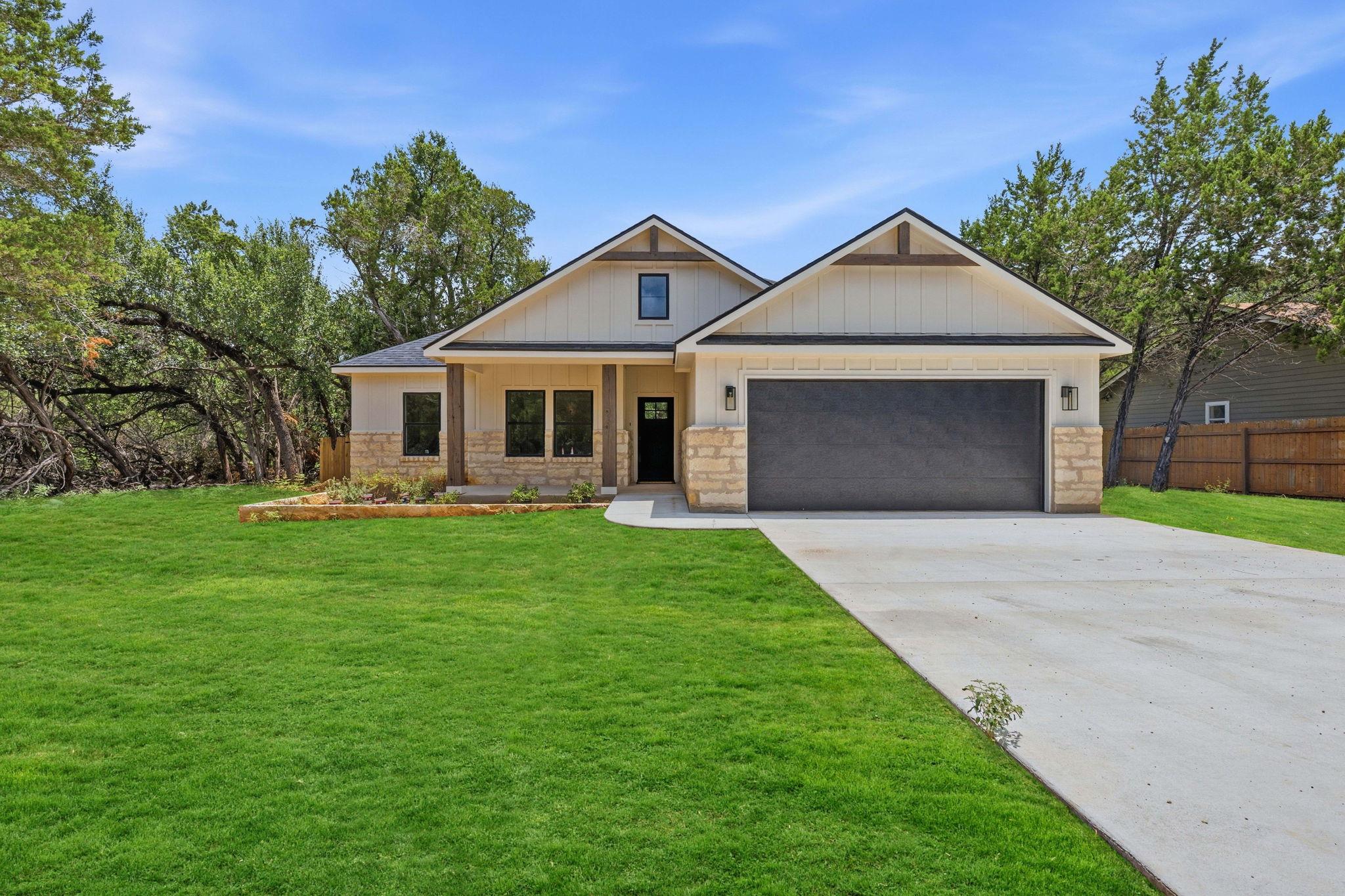 13 Country Place DR