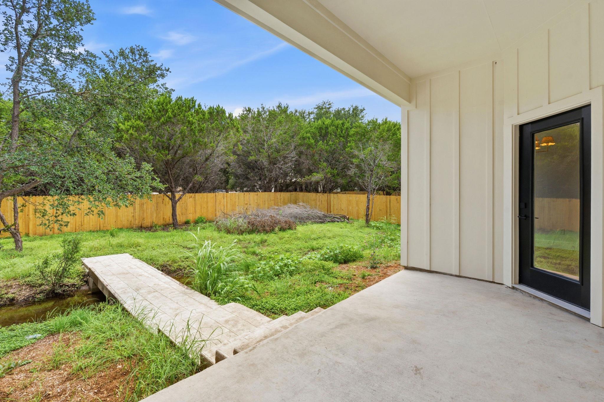 13 Country Place DR