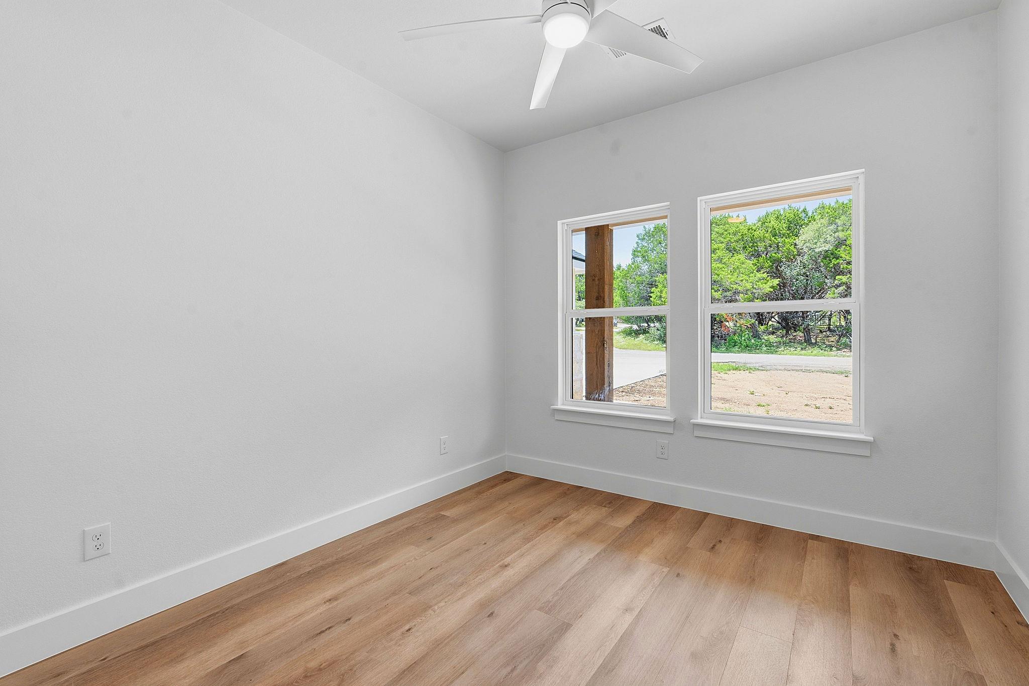 13 Country Place DR