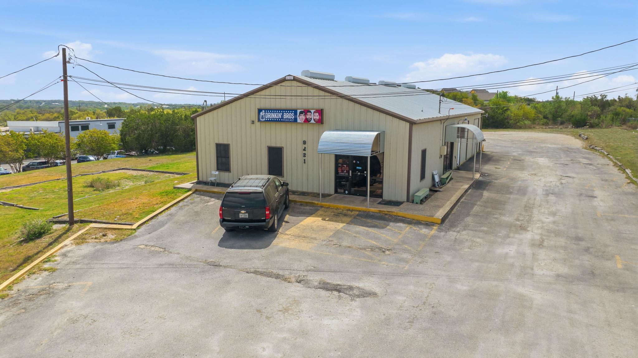 9221 Highway 290 W