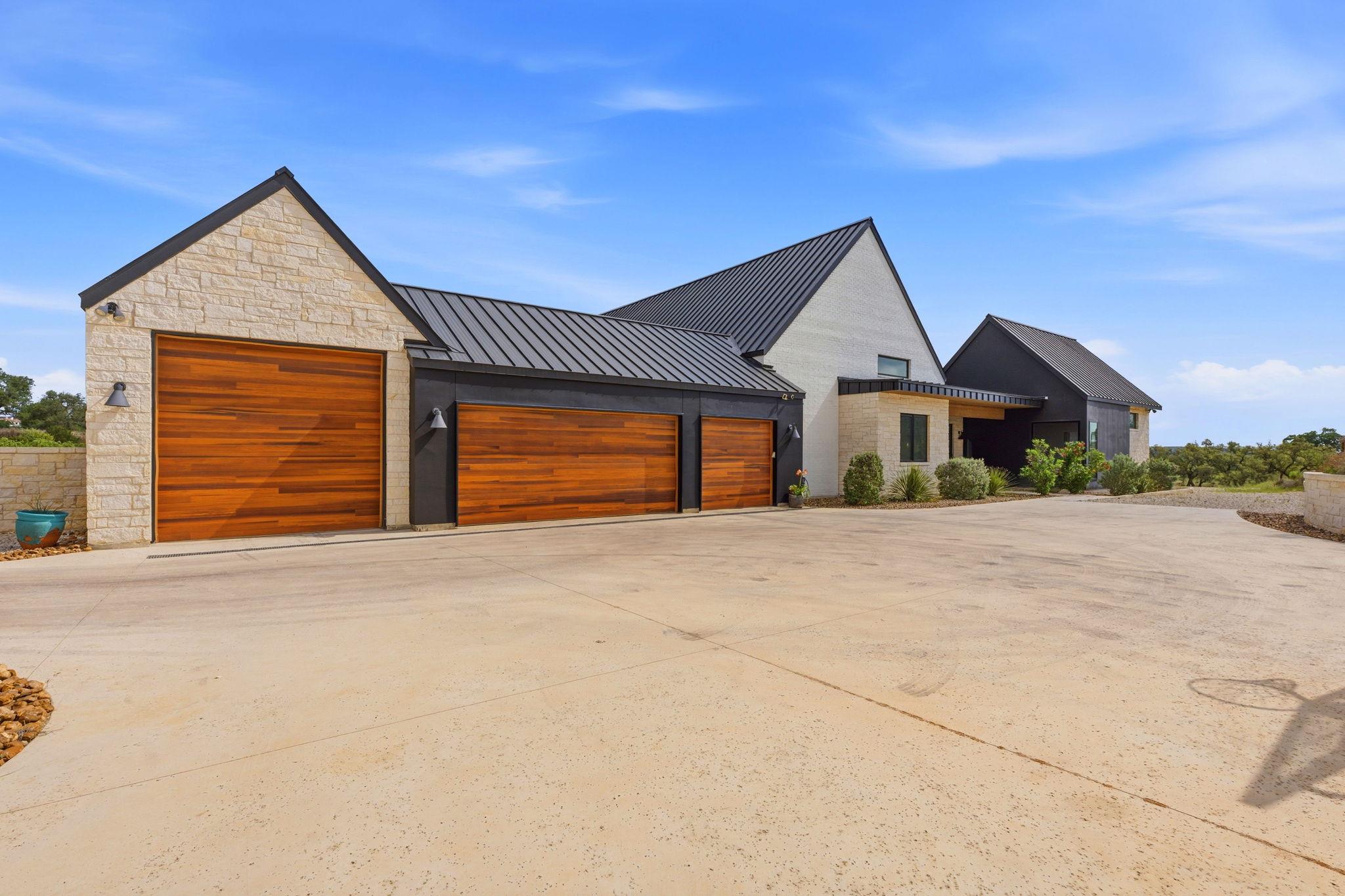 194 Placid WAY