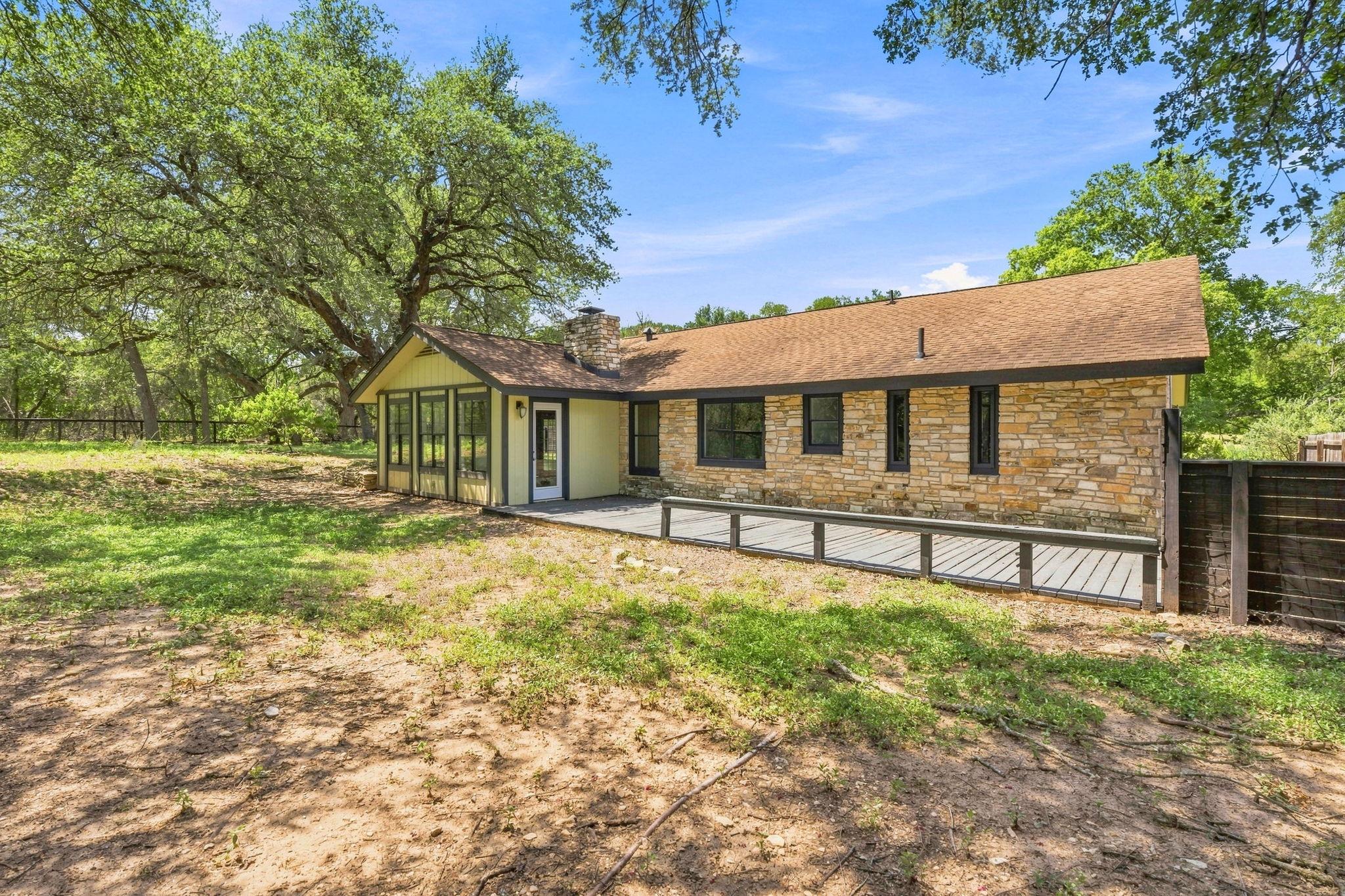 4 & 6 Acacia DR