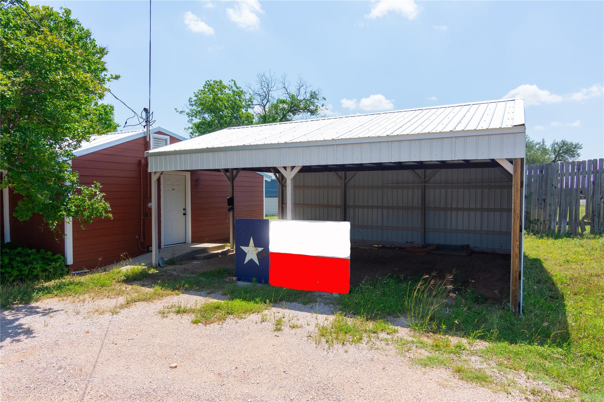 603 W Main ST