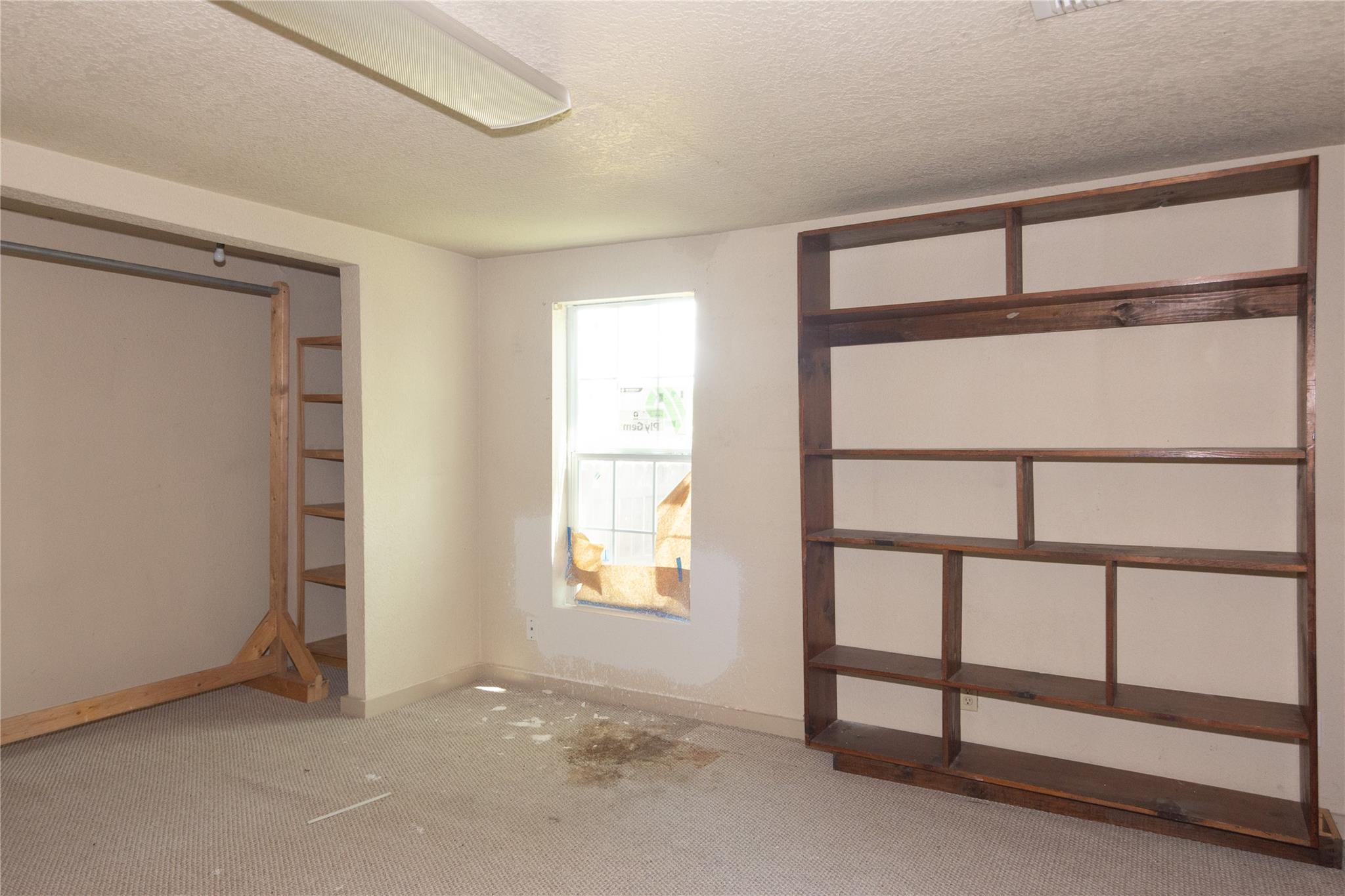 603 W Main ST