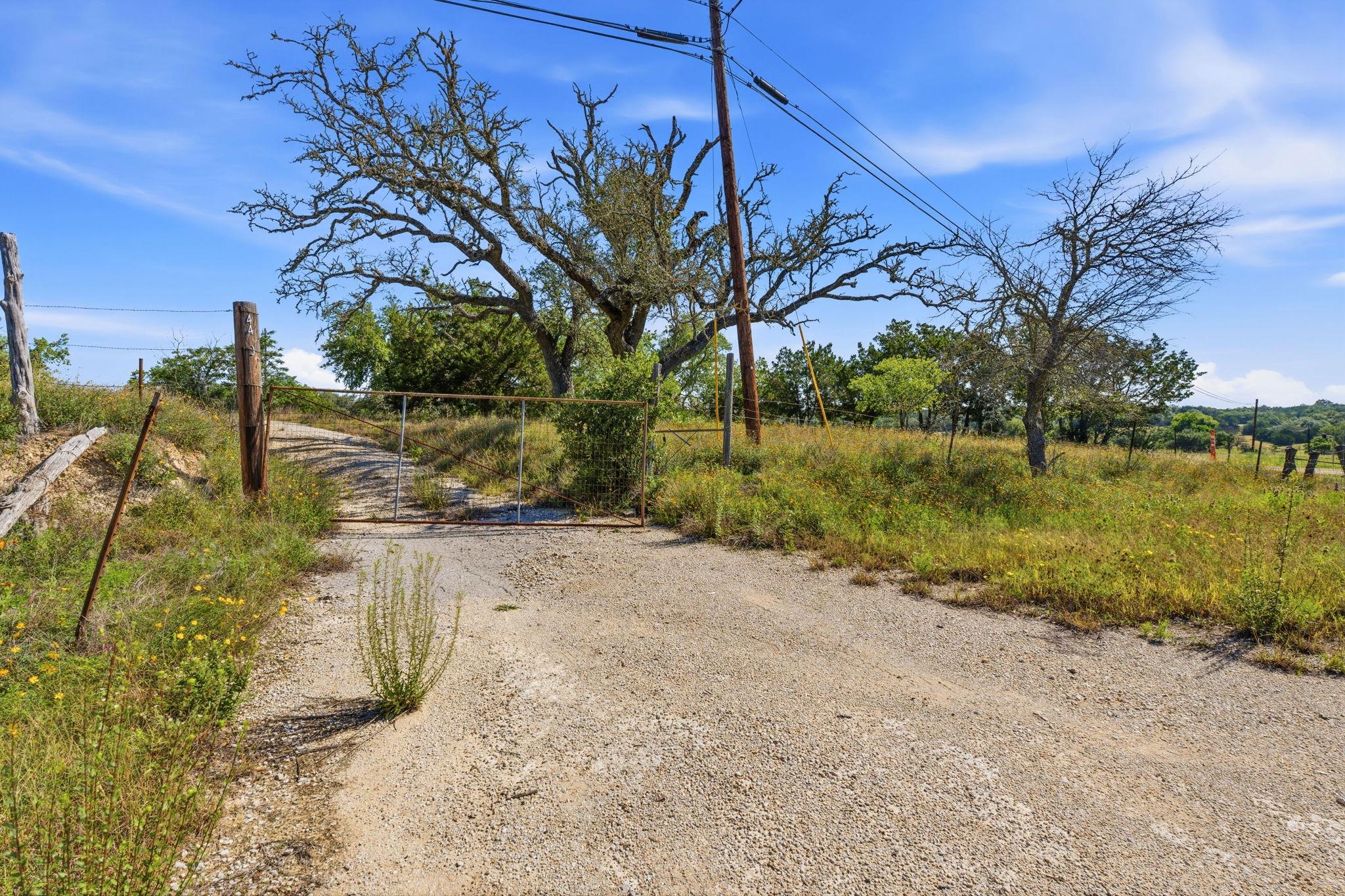 4400 W Highway 290