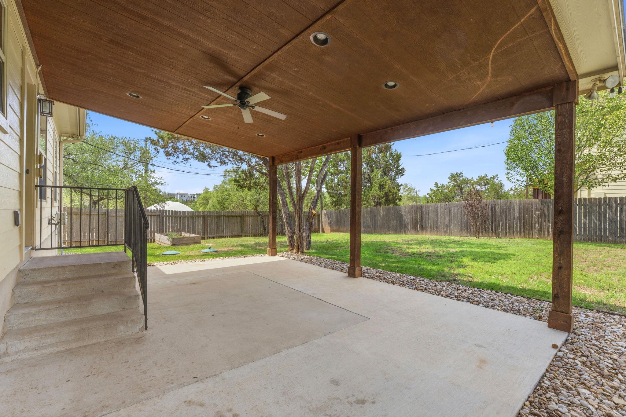 10215 Twin Lake LOOP