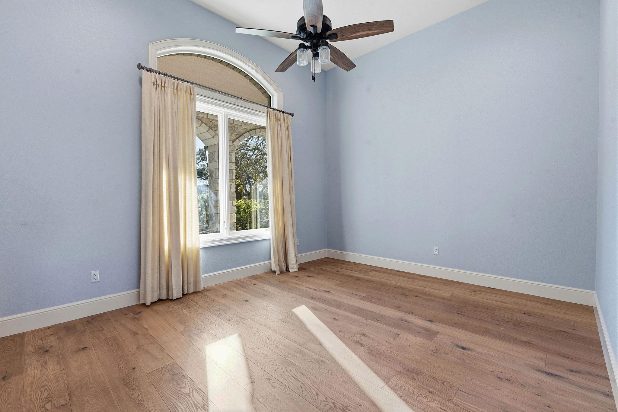 306 Napa CT