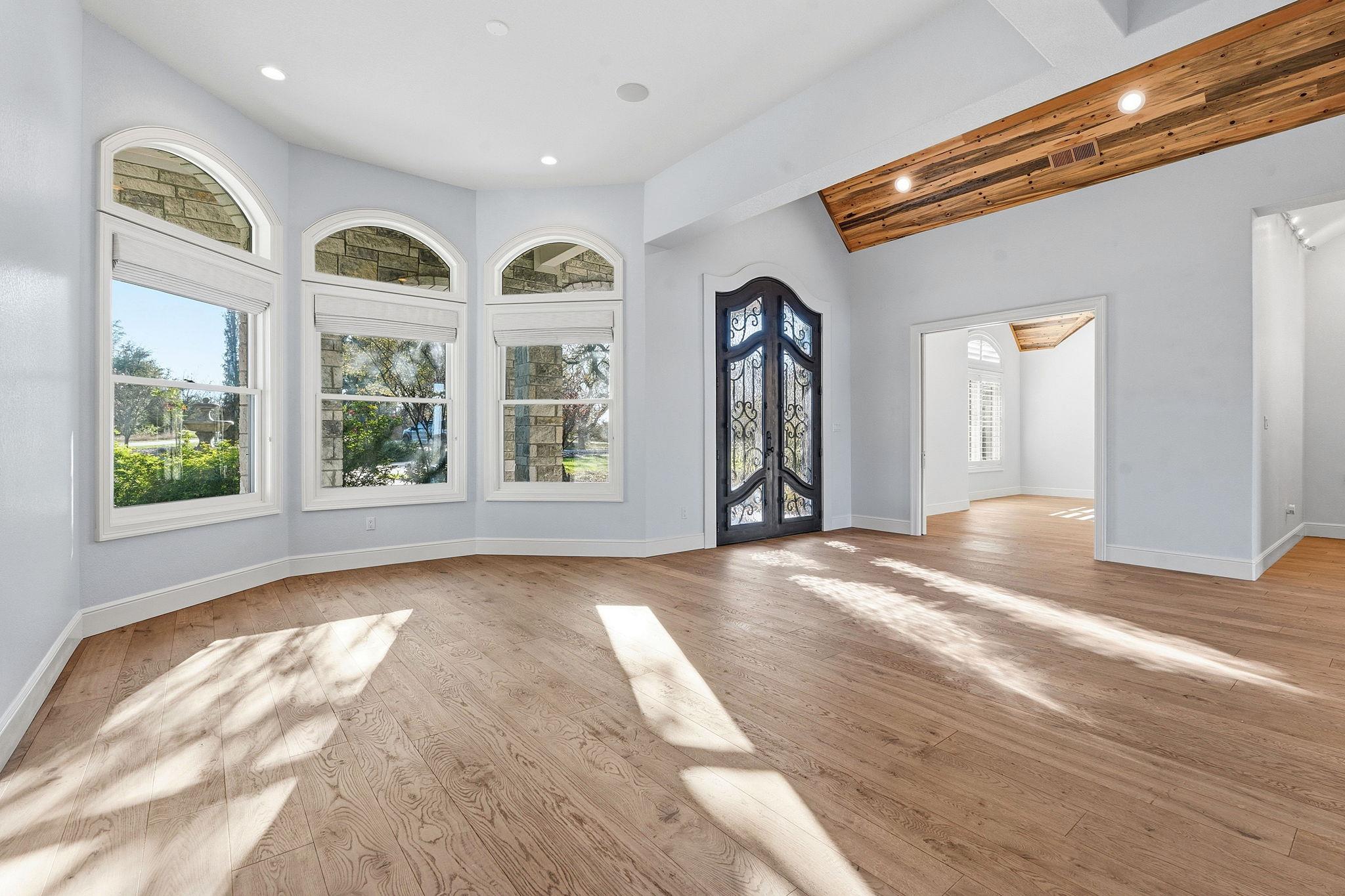 306 Napa CT