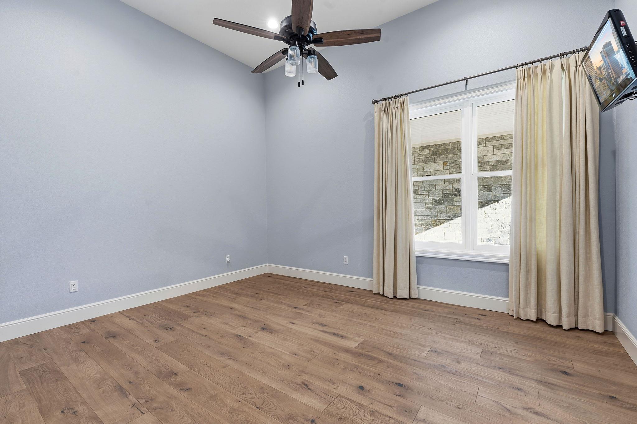 306 Napa CT