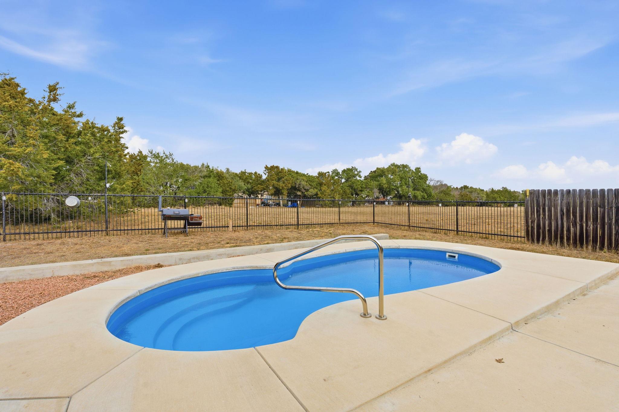 8 Stone Creek CIR