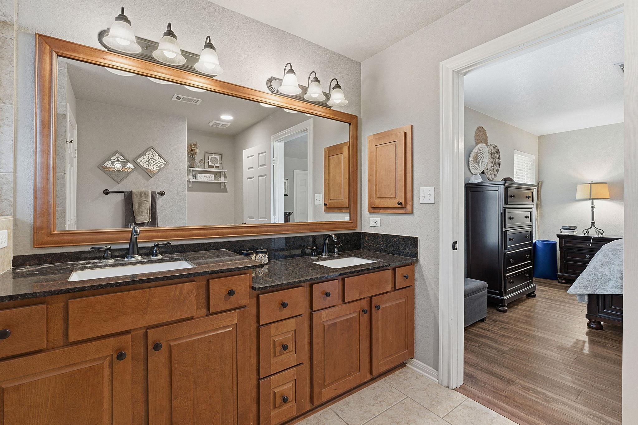 8 Stone Creek CIR