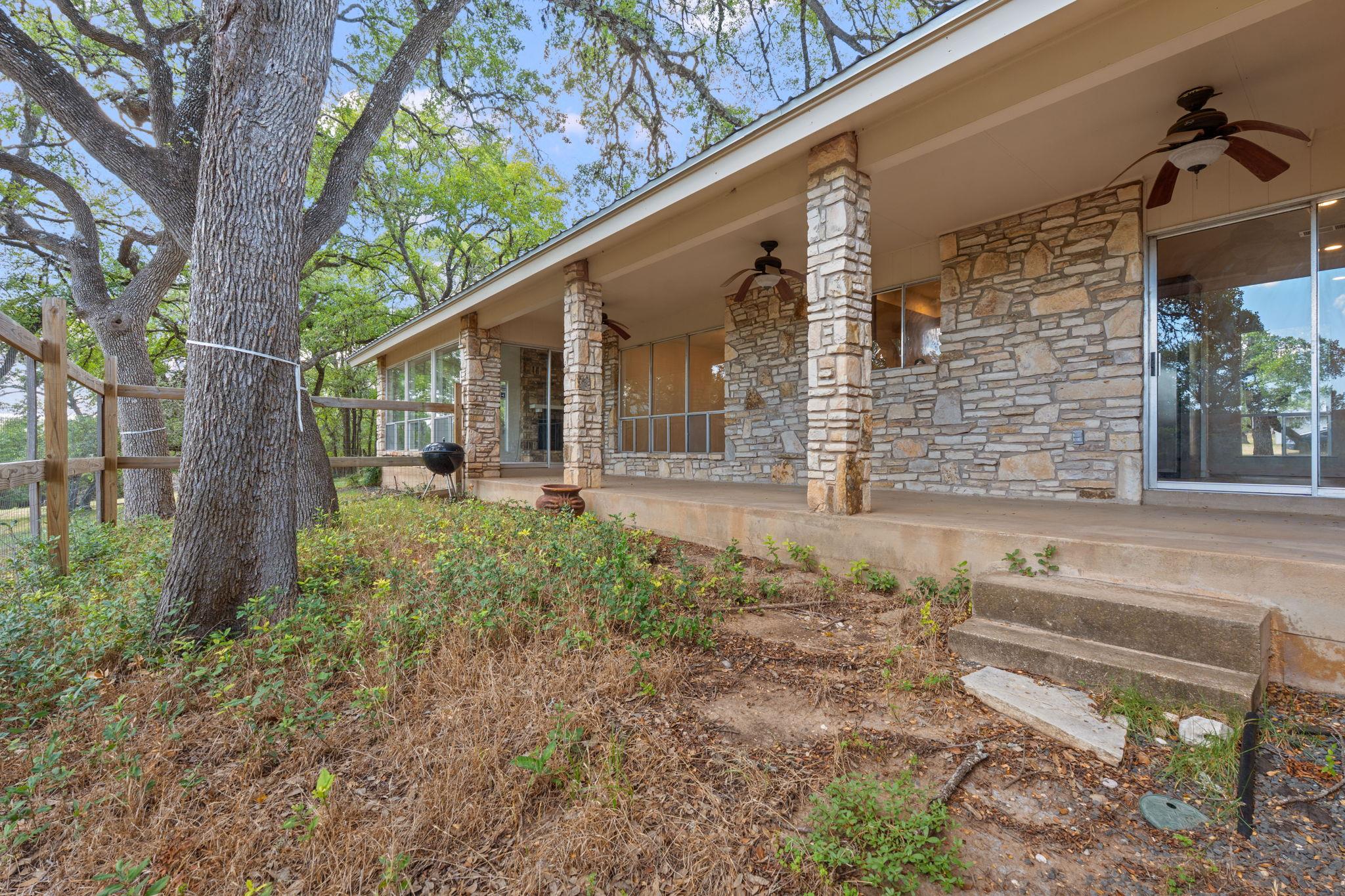 110 Hillsedge RD