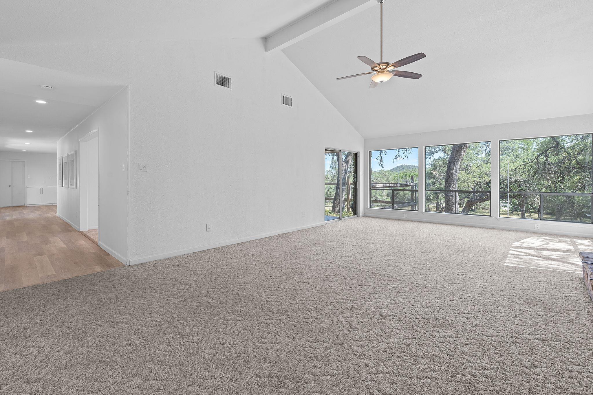 110 Hillsedge RD
