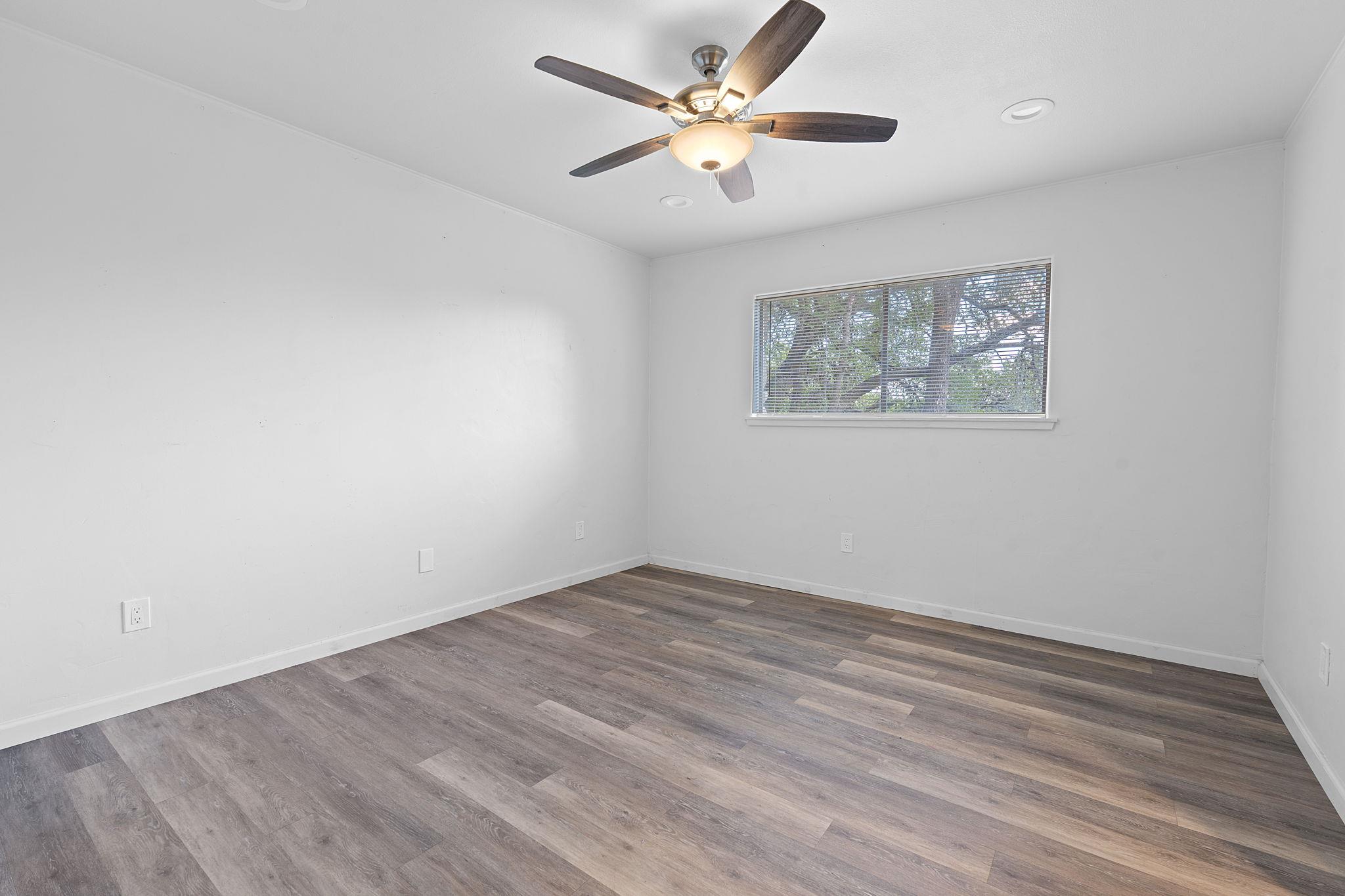 110 Hillsedge RD