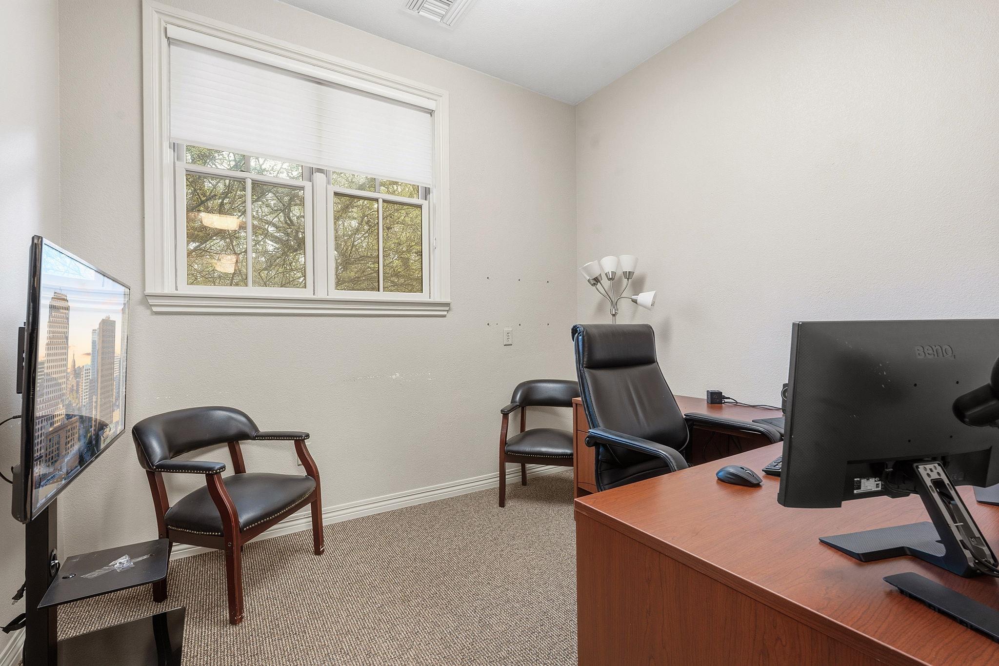 5900 Southwest PKWY # 401