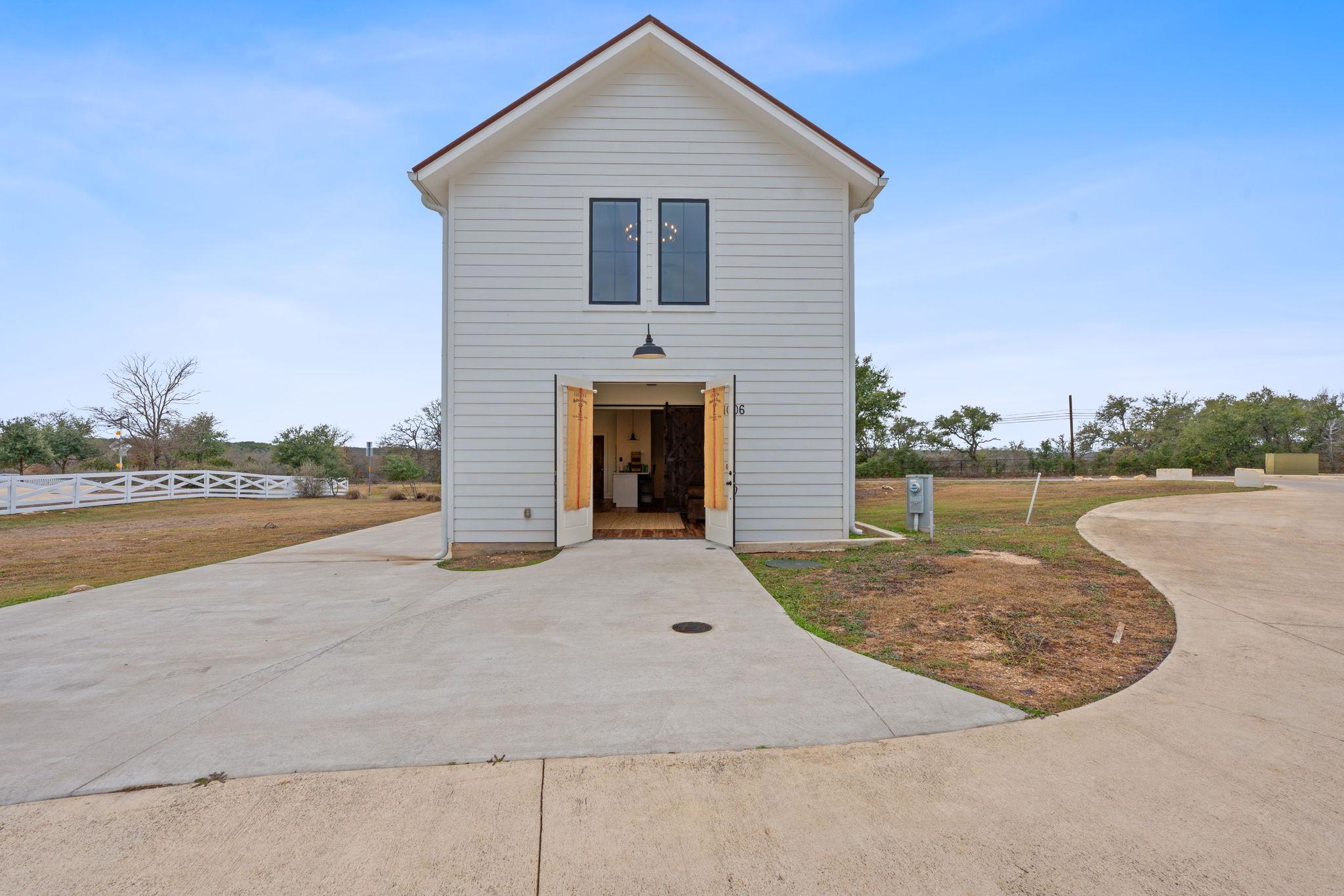 1006 Frost Ave