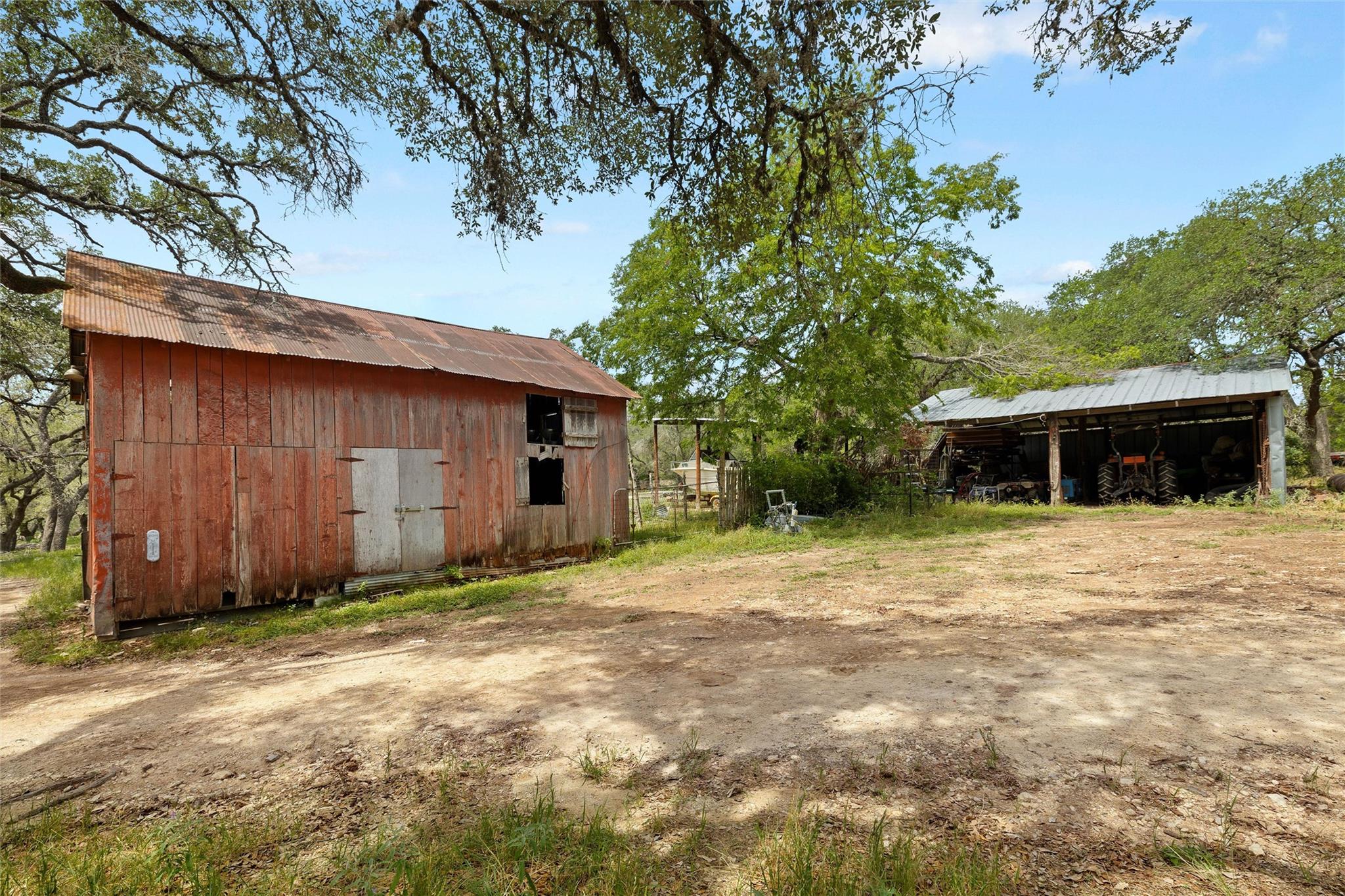 1128 Posey Ranch RD