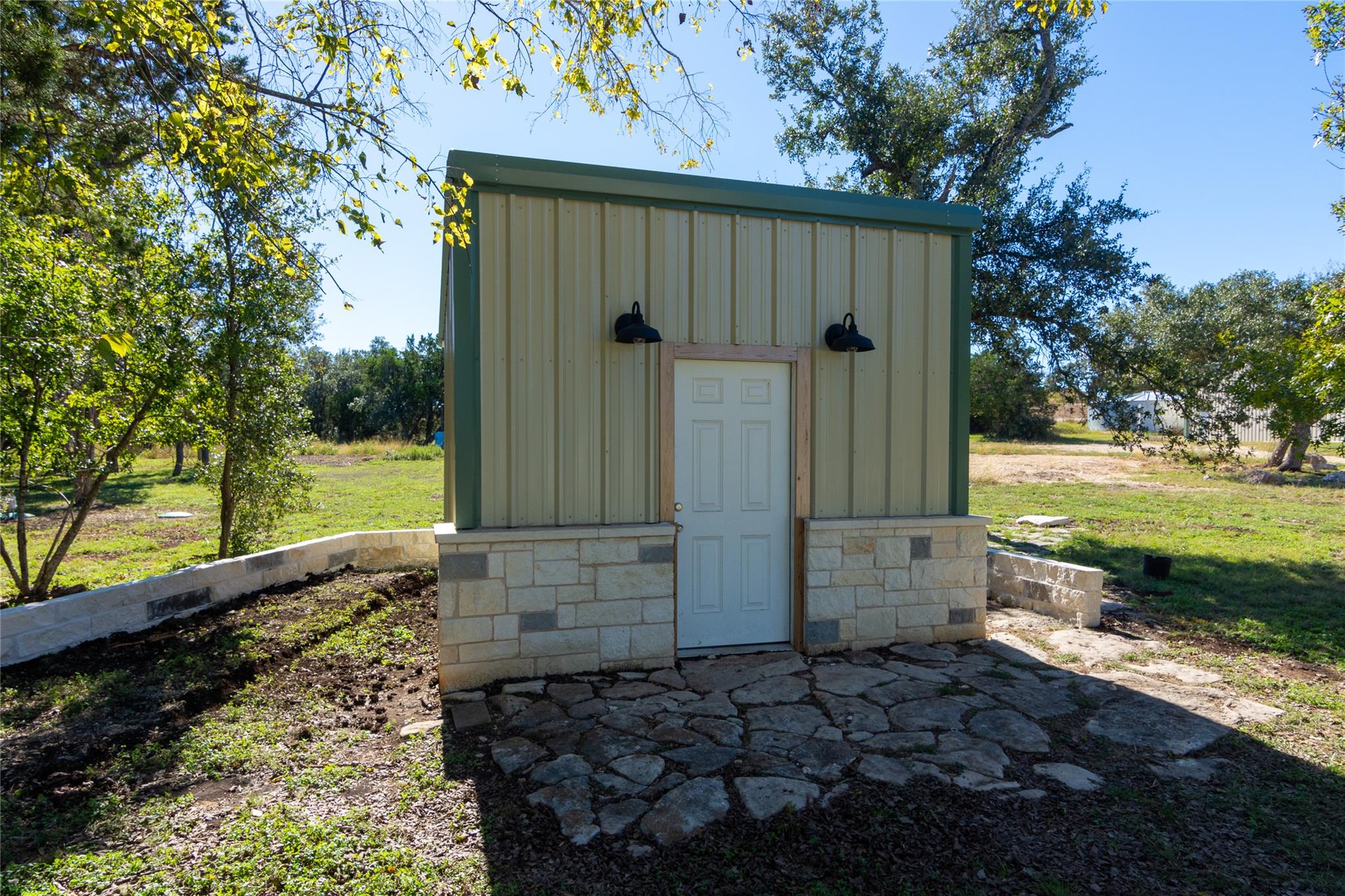 7748 E Us Highway 290