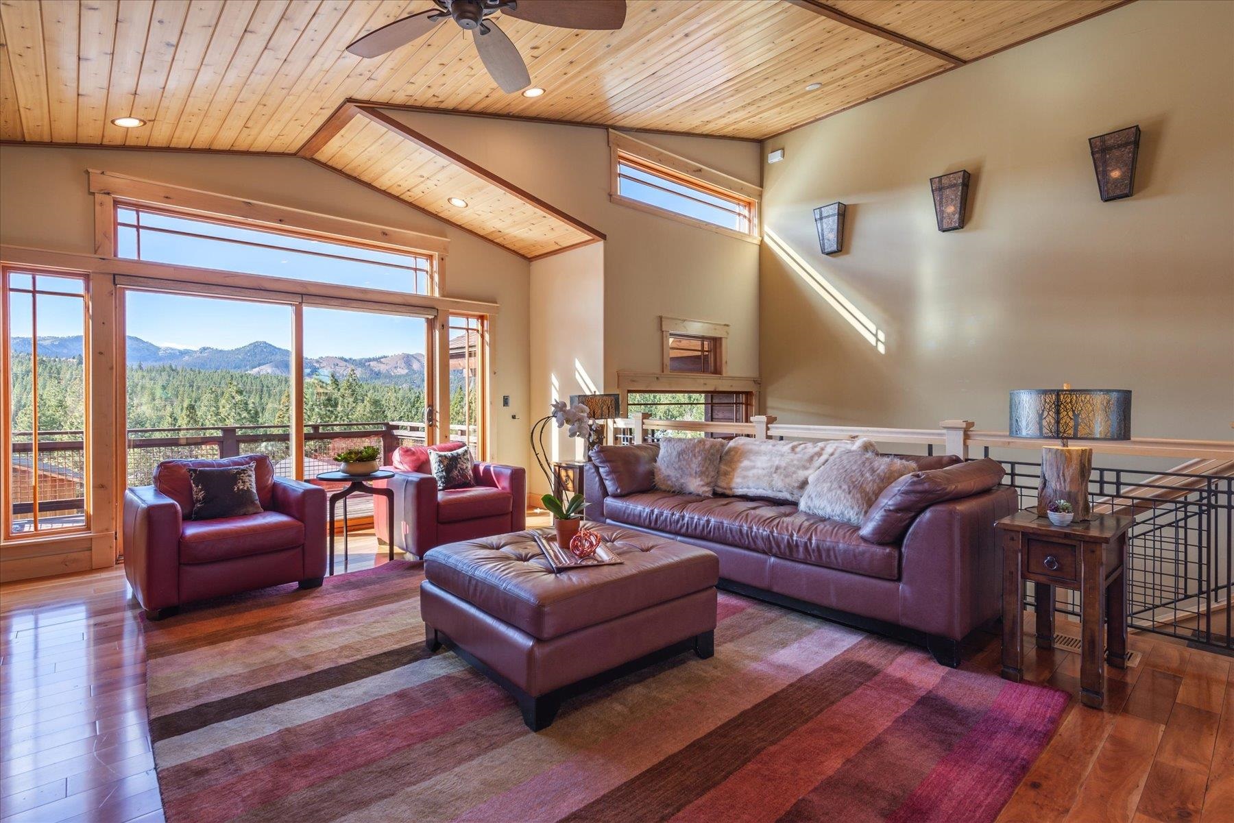 12530 Pinnacle Loop