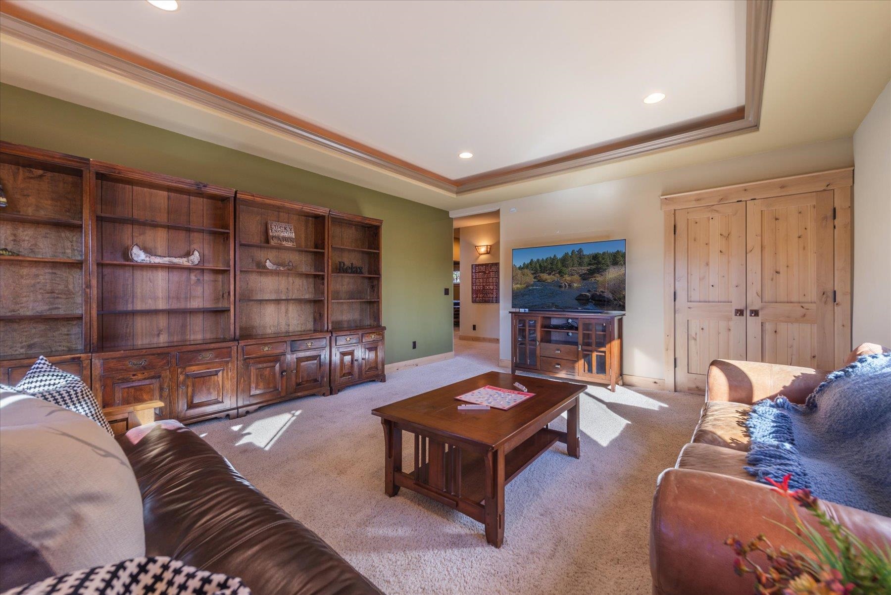 12530 Pinnacle Loop