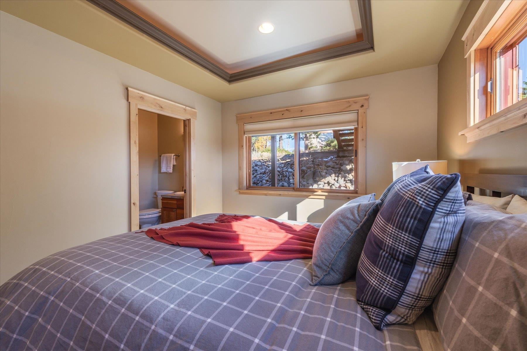 12530 Pinnacle Loop