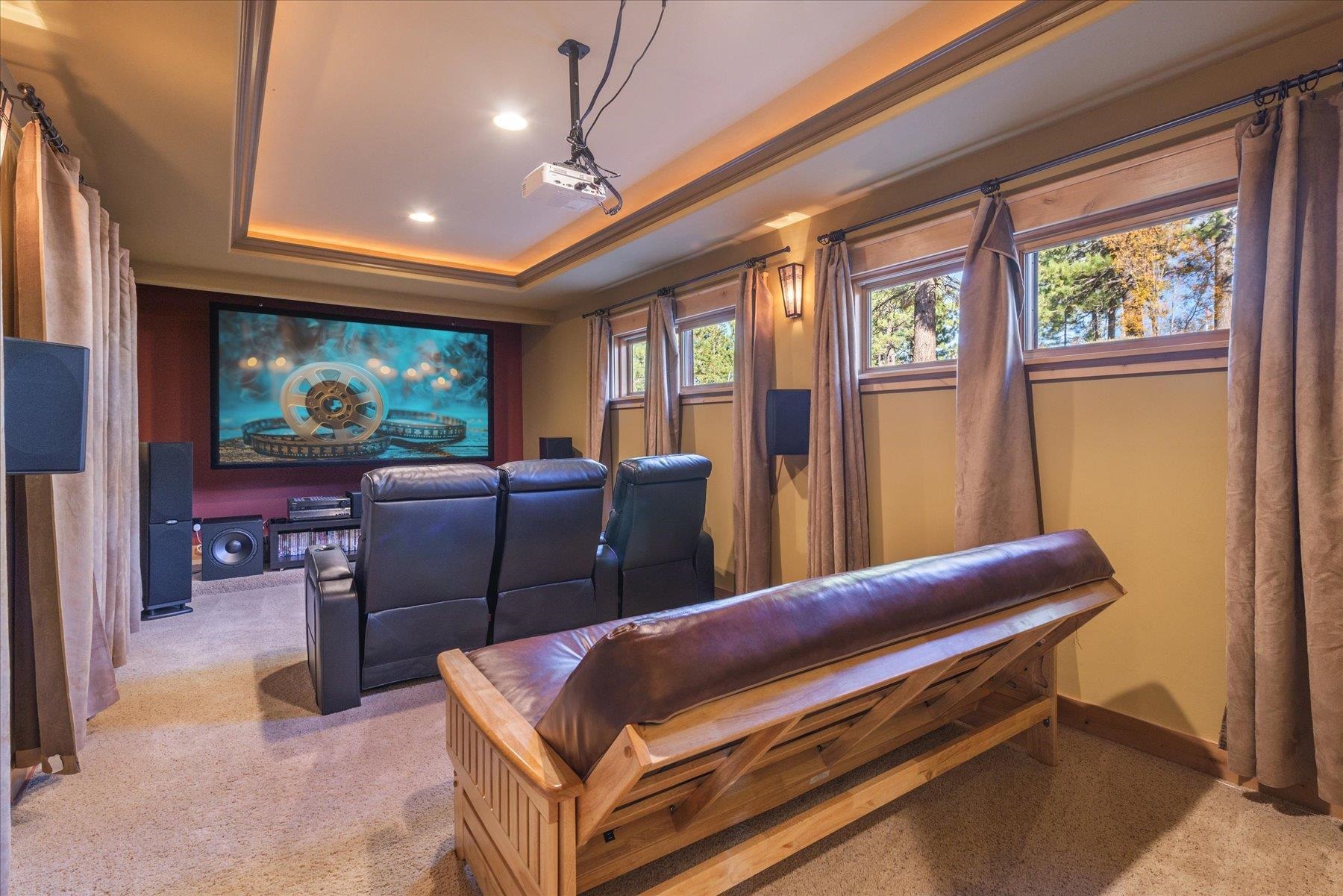 12530 Pinnacle Loop