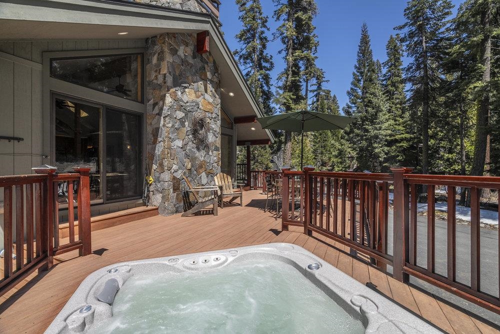 2700 Rustic Lane