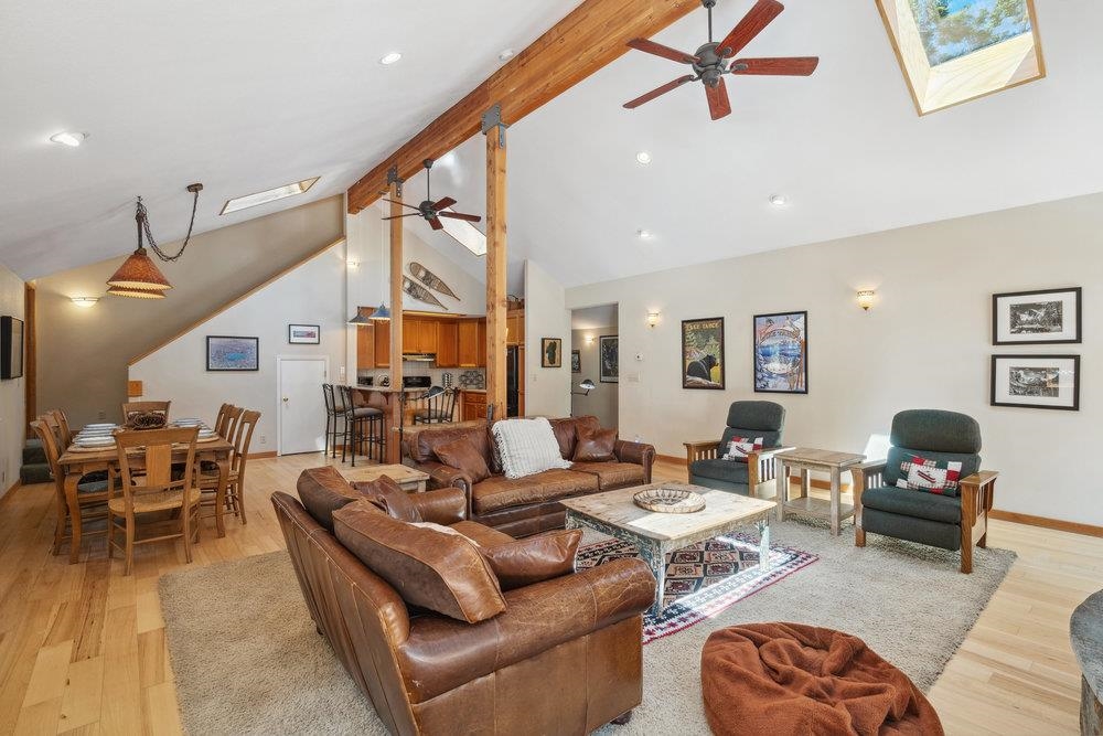 2700 Rustic Lane