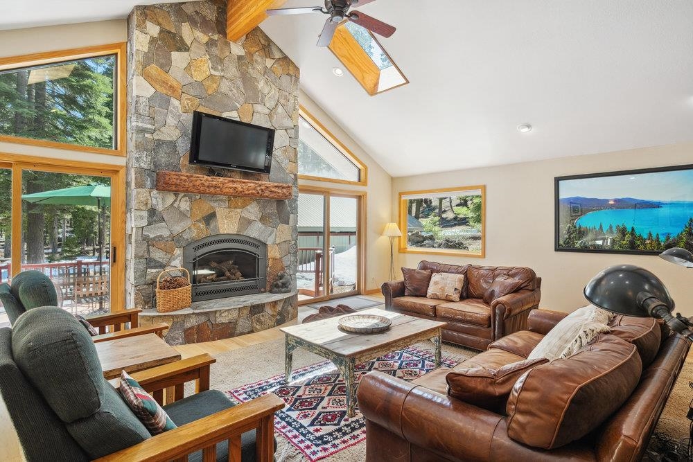 2700 Rustic Lane