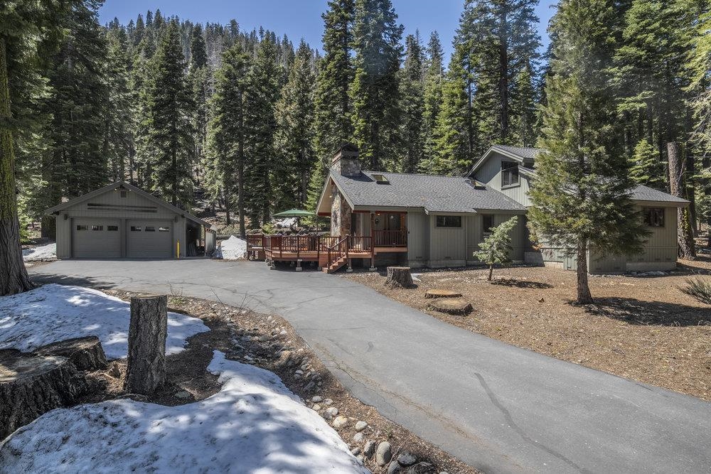 2700 Rustic Lane