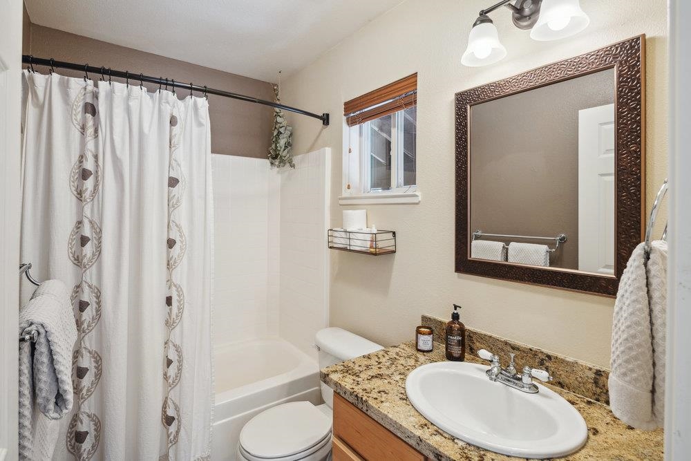 12686 Zurich Place Unit: 2