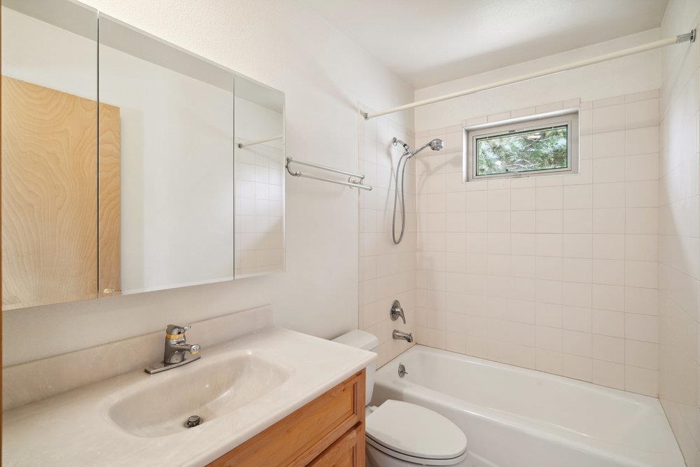 12071 Highland Avenue