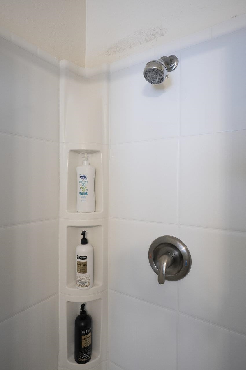 6943 North Lake Boulevard Unit: 44