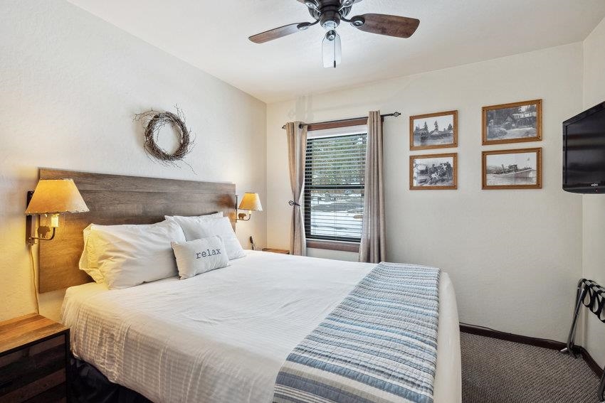 6943 North Lake Boulevard Unit: 44