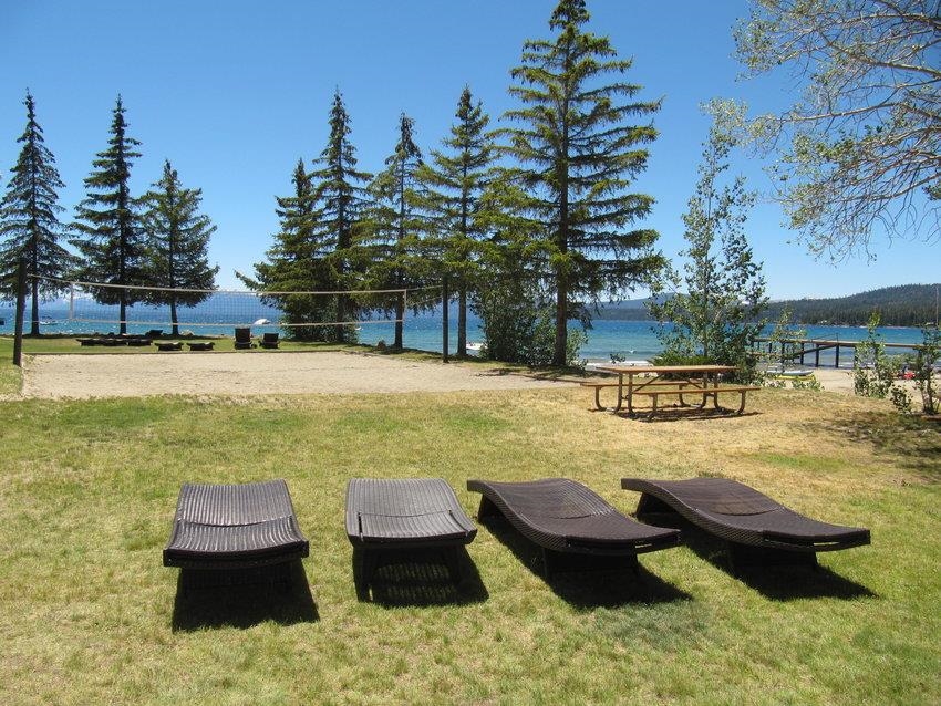 6943 North Lake Boulevard Unit: 44